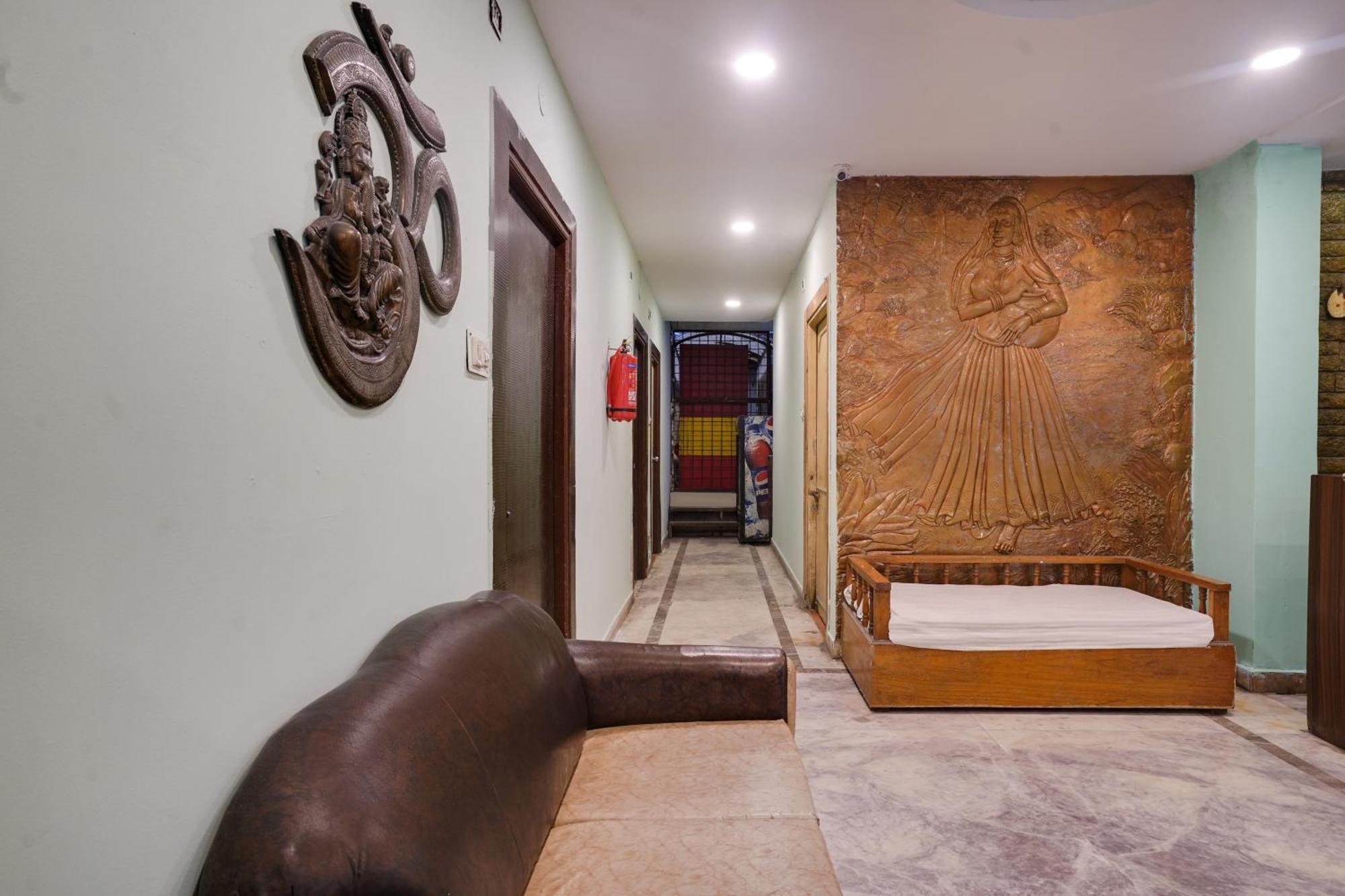 O Sree Simran Palace 3*