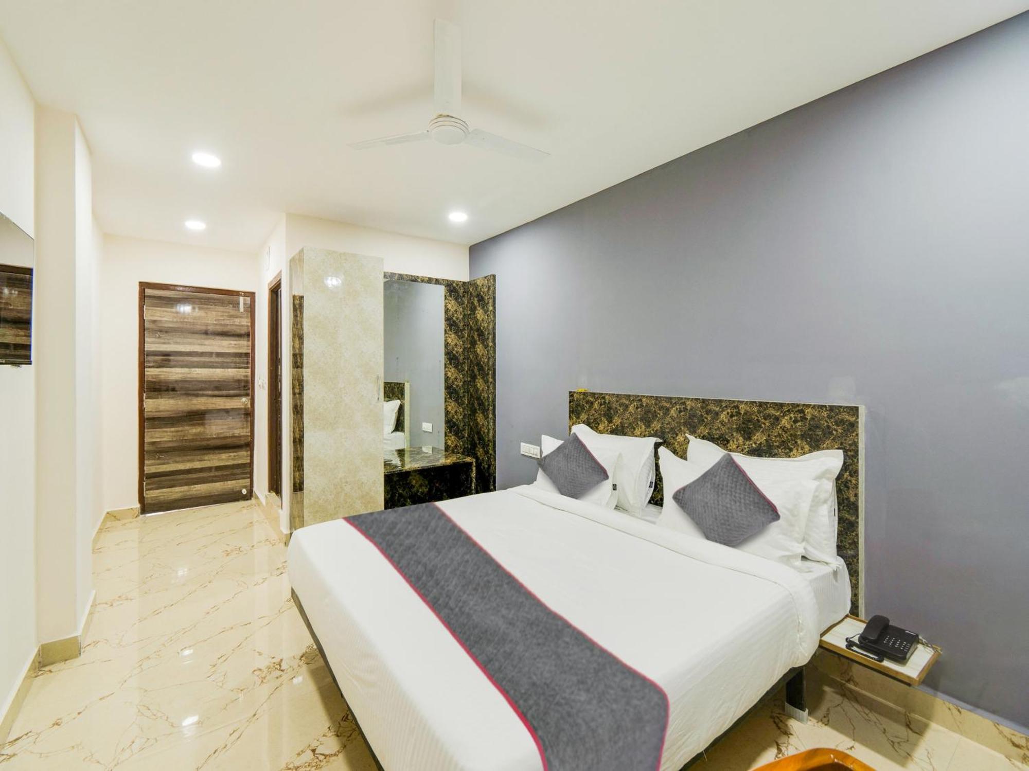 Super Townhouse Rio Hotel 4*