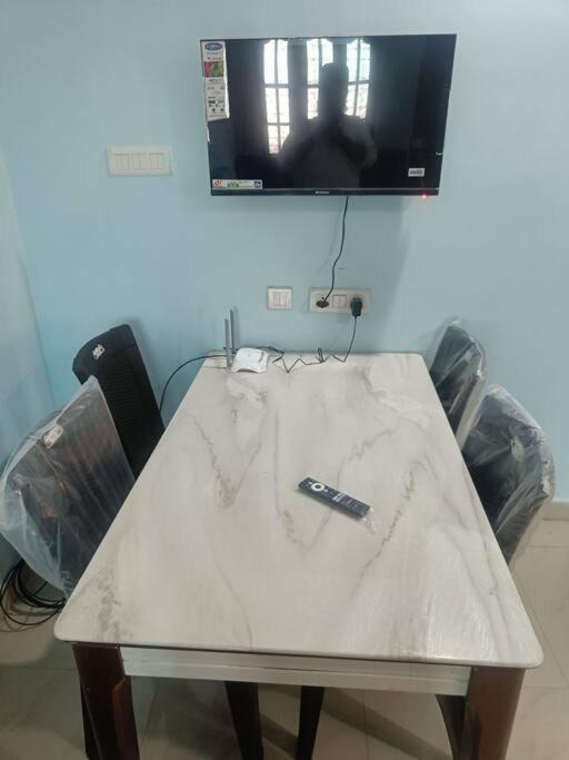 Fully Furnished 2bhk Flat *