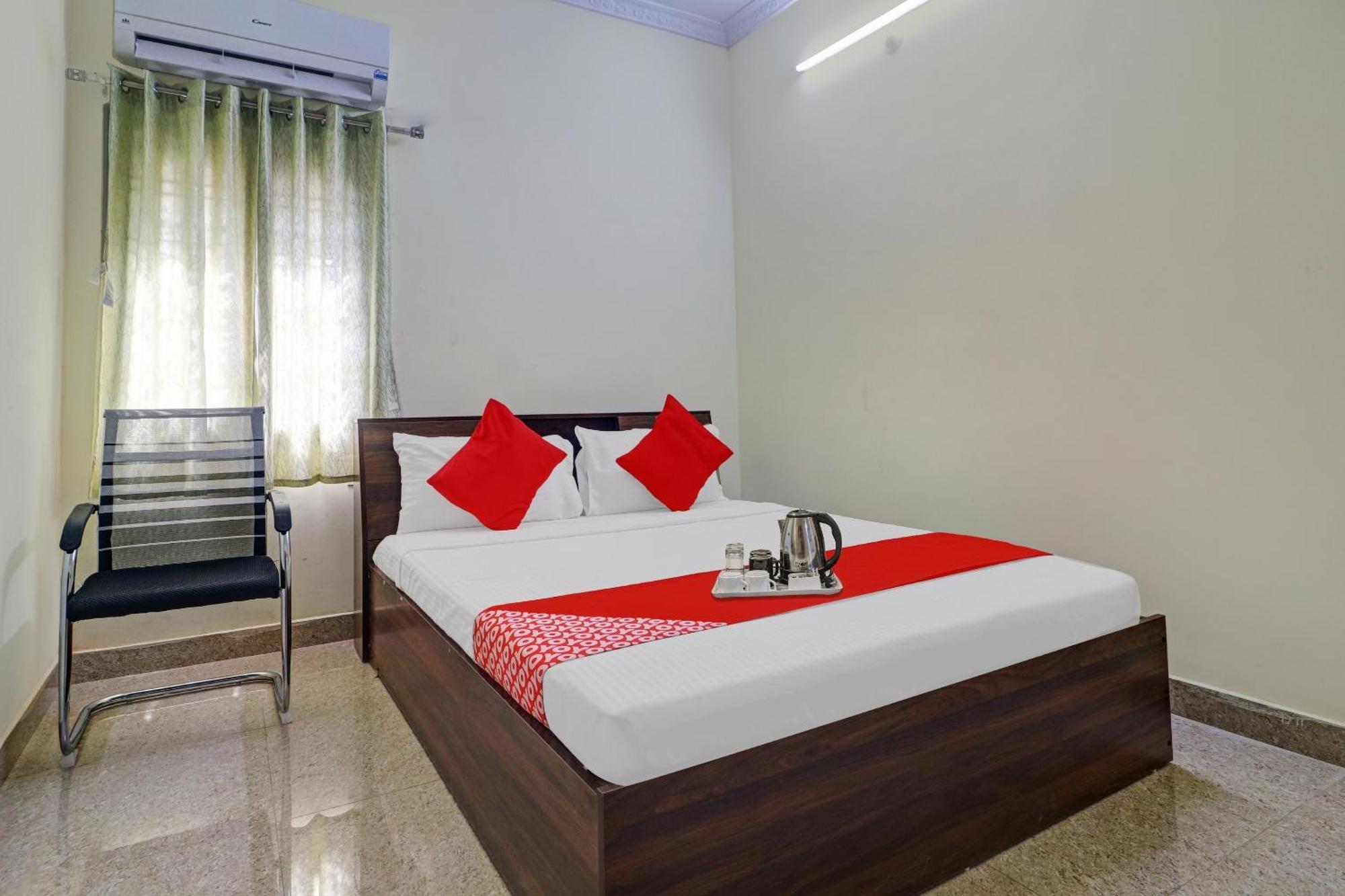 Hotel O S V Residency Kajaguda Near Gachibowli 3*