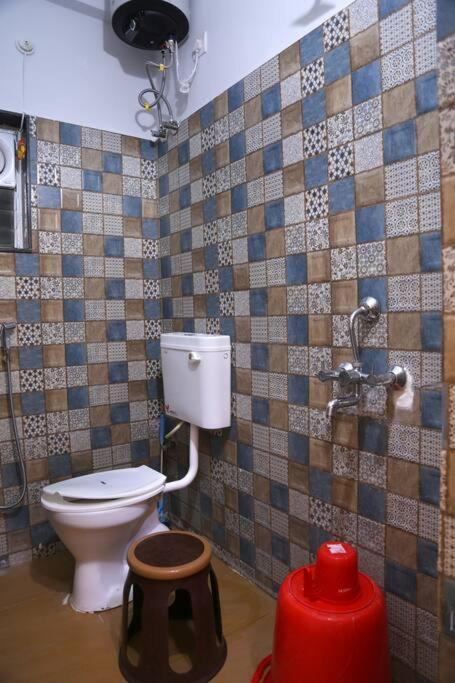 3 Midtown-1bhk, Near Aig Hospital, Hitech Apartment Hyderabad