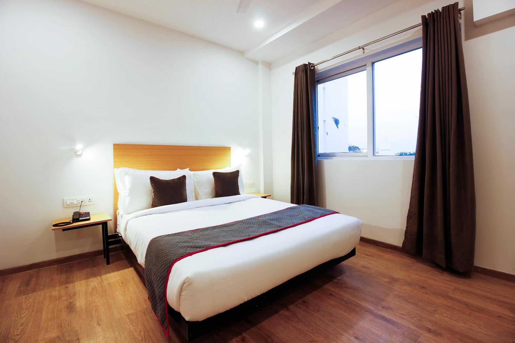 Super Townhouse Rcc Elite 4* Hyderabad