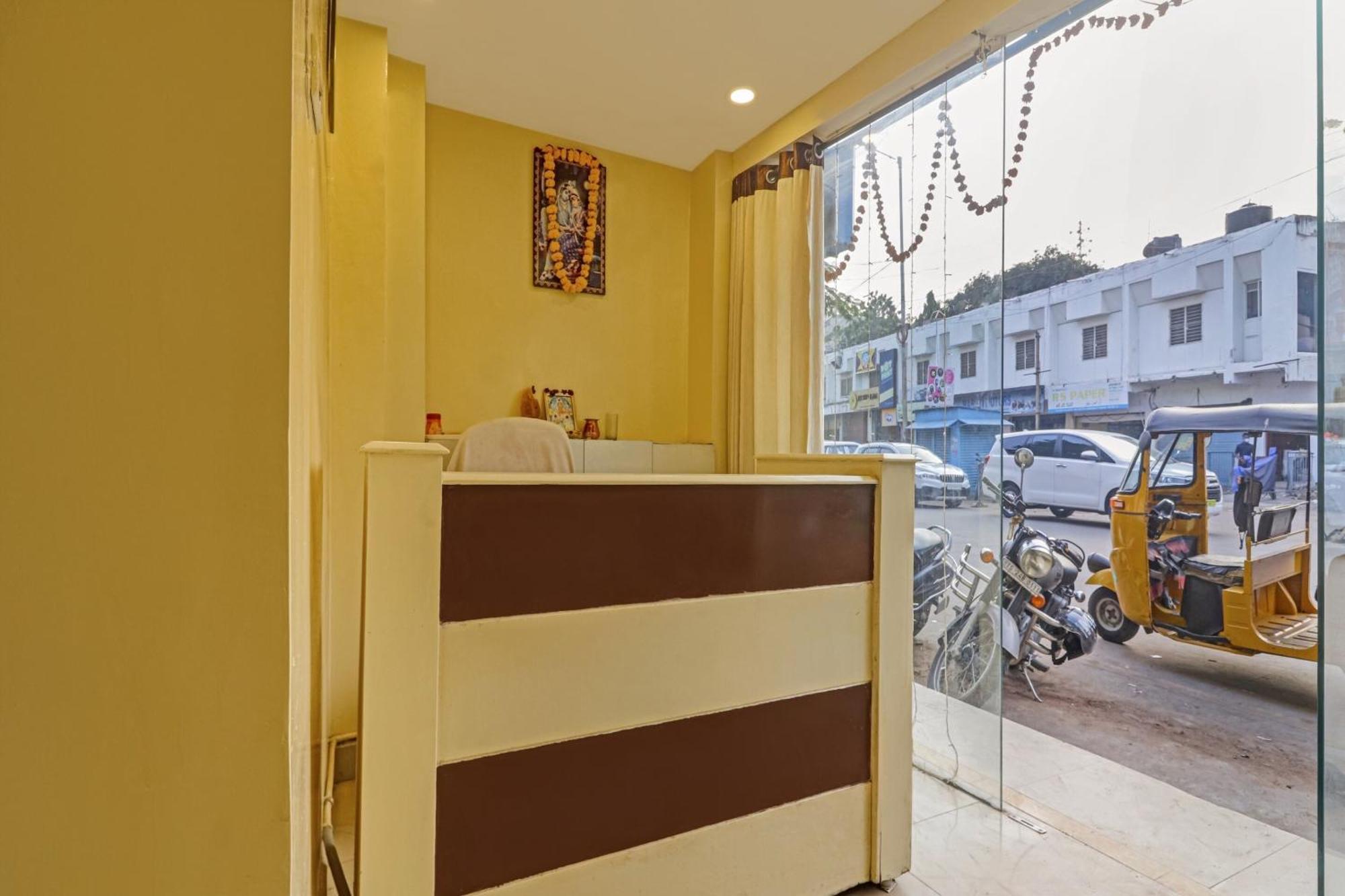 Spot On Kanha Residency Near Birla Mandir Hotel