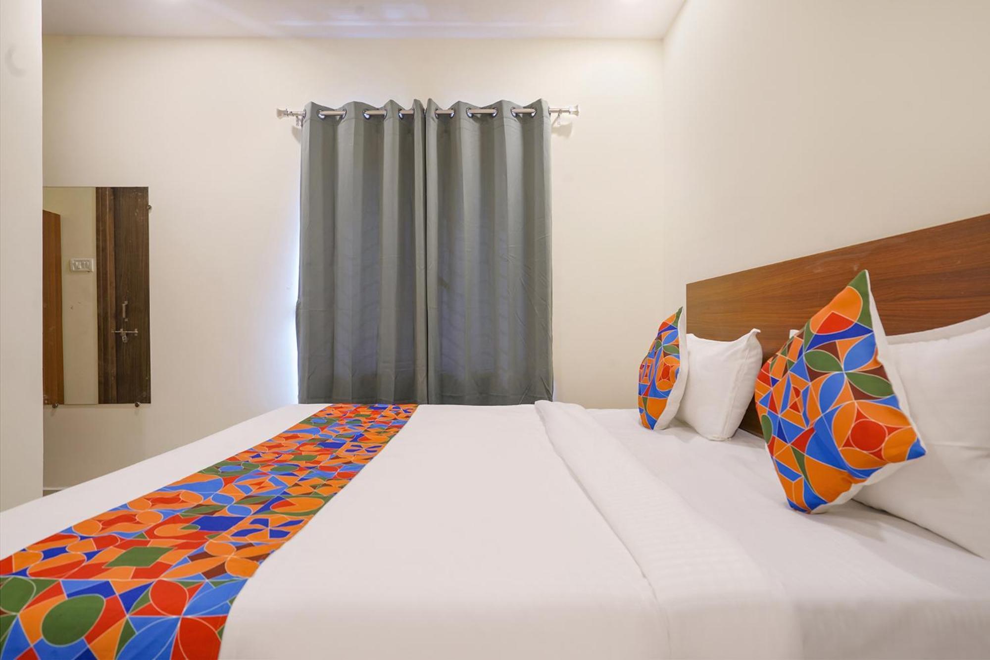 Fabhotel Air Live - Nr Ameerpet Metro Station 3* Hyderabad