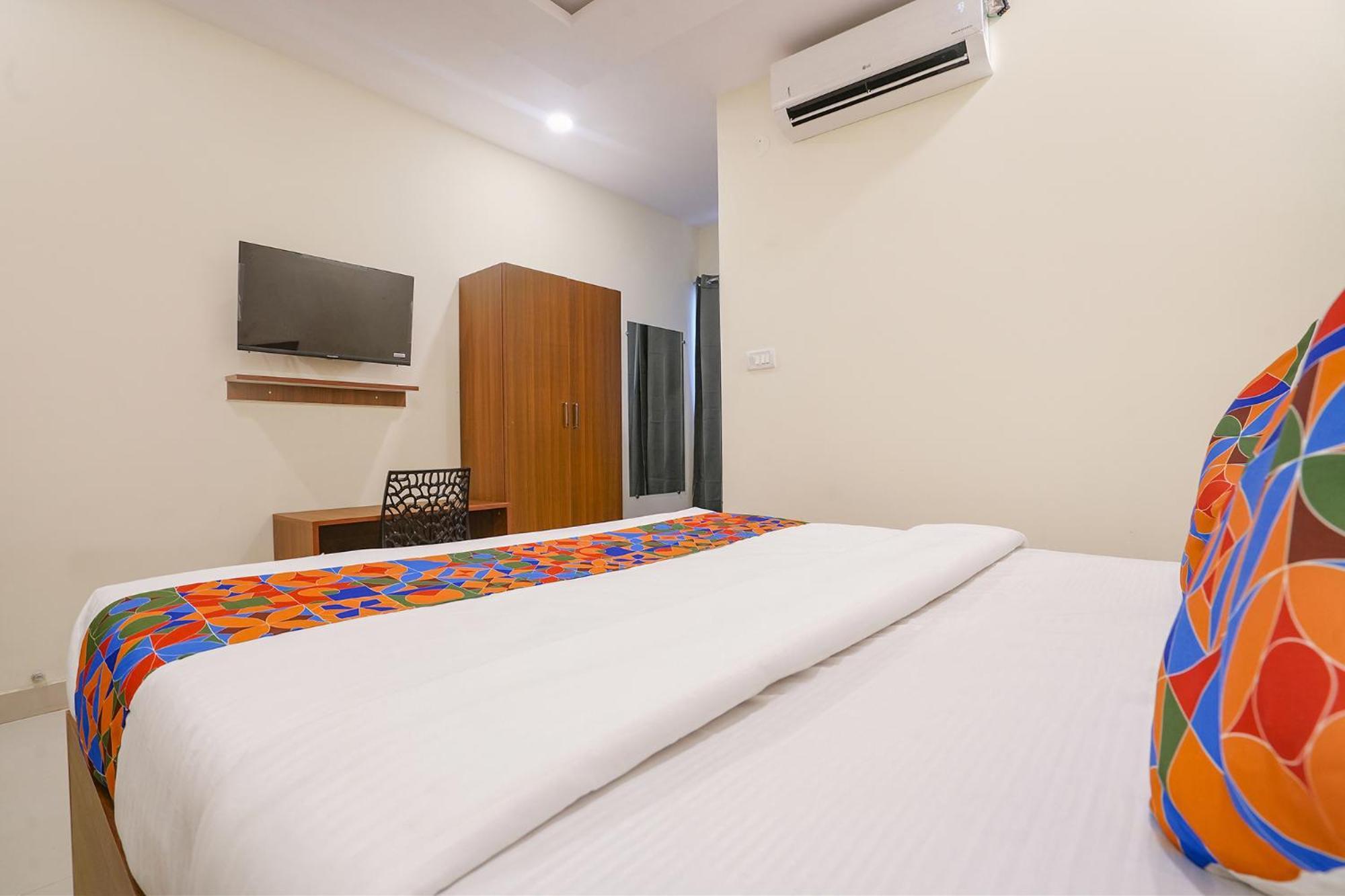 Hotel Fabhotel Air Live - Nr Ameerpet Metro Station