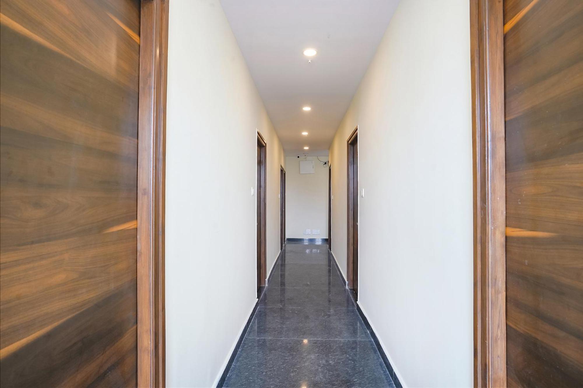 Hotel Fabhotel Air Live - Nr Ameerpet Metro Station
