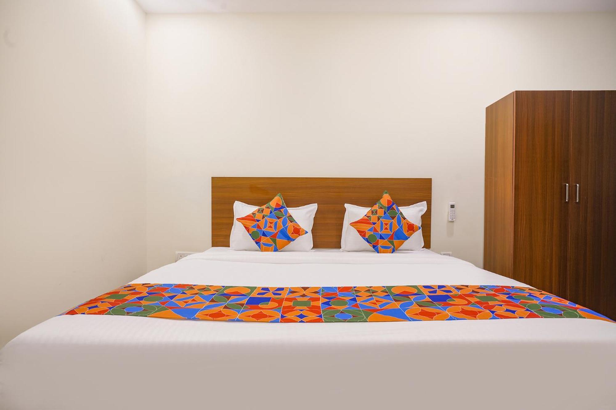 Hotel Fabhotel Air Live - Nr Ameerpet Metro Station