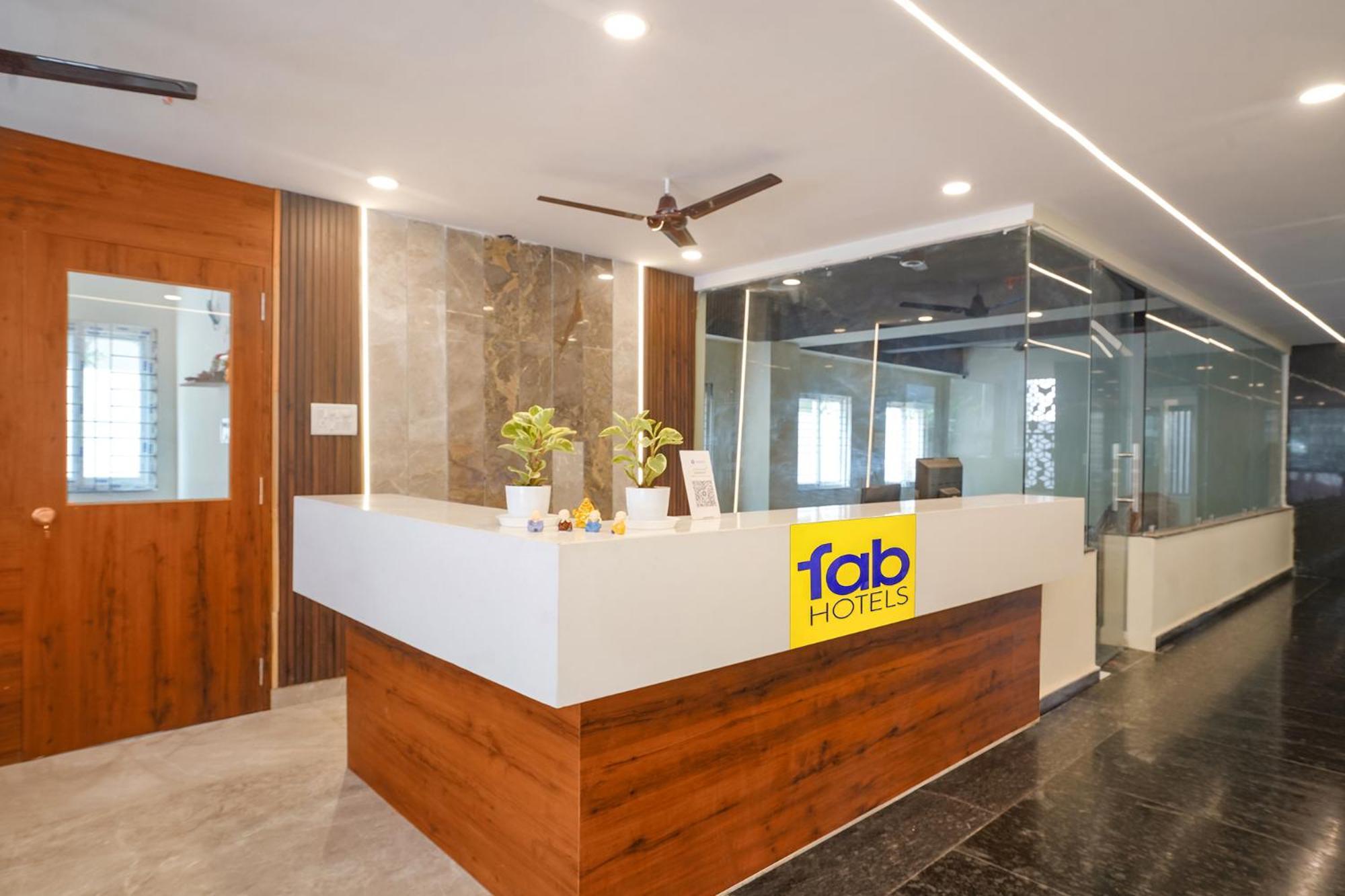 Fabhotel Air Live - Nr Ameerpet Metro Station 3* Hyderabad