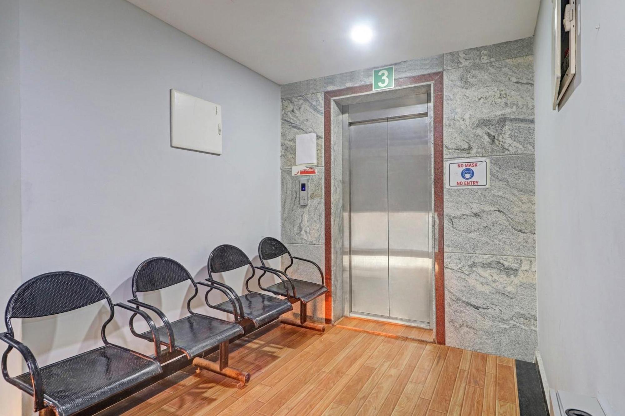Hotel Collection O Ayaansh Residency