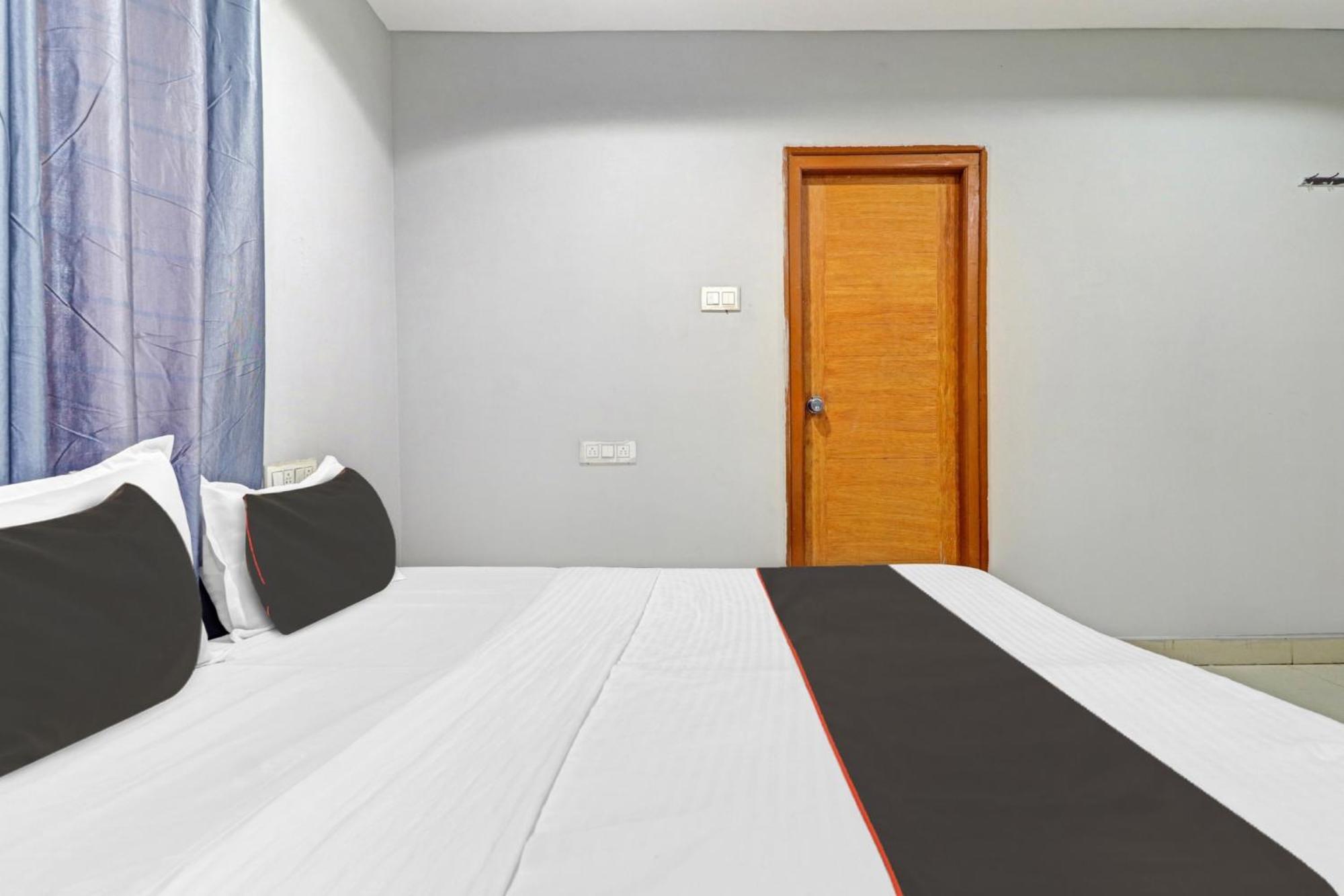 Collection O Ayaansh Residency