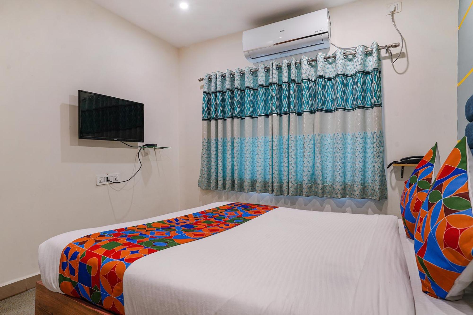 Fabhotel Jkc Grand - Hitech City 3*