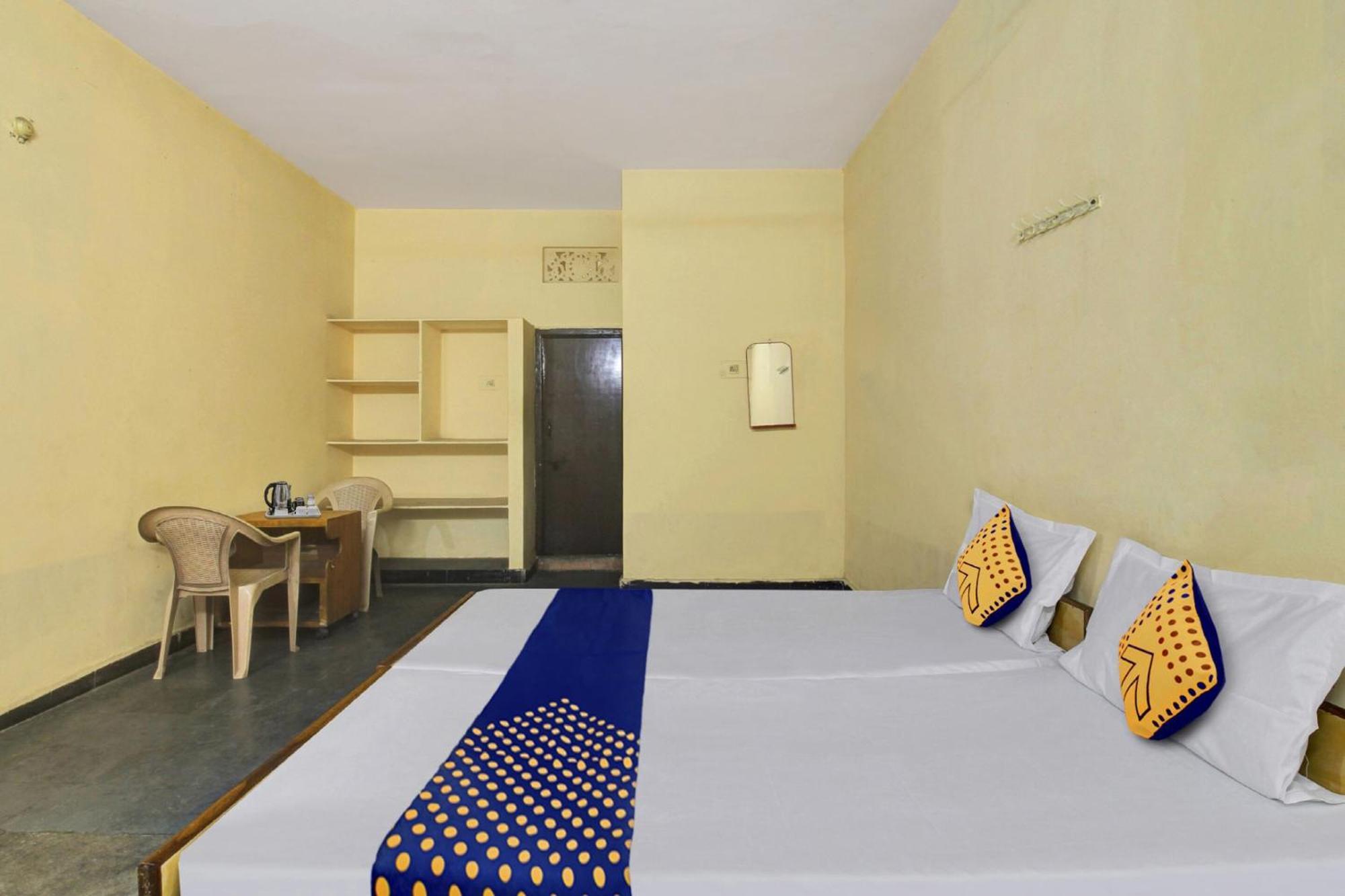 Spot On New Kaveri 3* Hyderabad