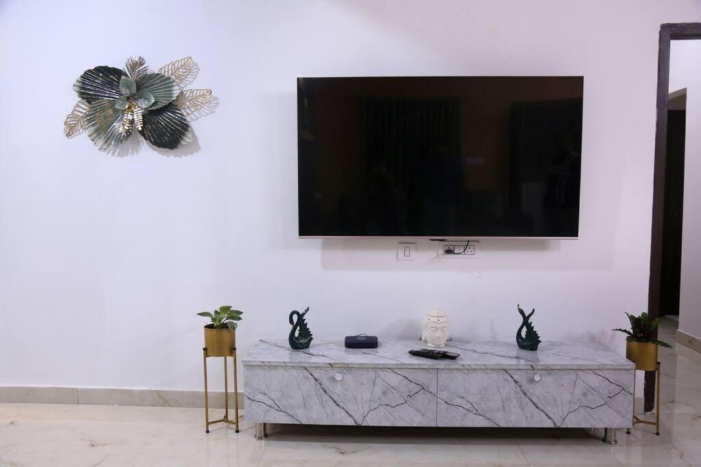 Apartment Veetil -3bhk A/c, Kukatpally,