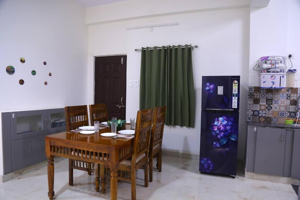 Apartment Veetil -3bhk A/c, Kukatpally, *