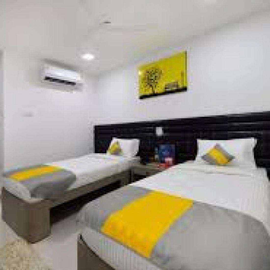 Cosy With Private Bath And Work Desk *