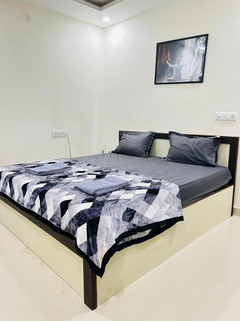 Abode Stayz Service *