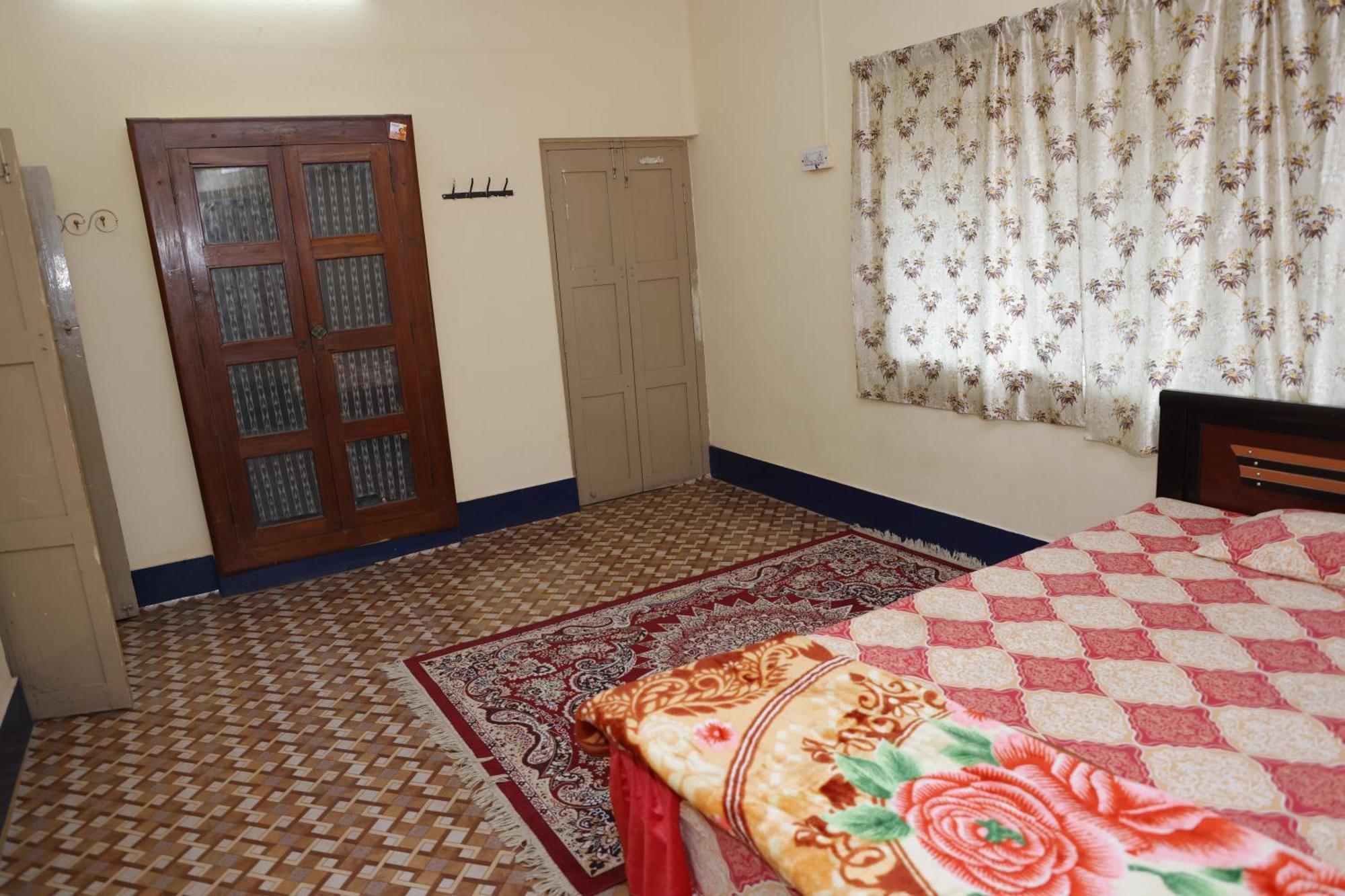 Apartamento 1 For 4 Guests Or 2 Bhk For 4 To 10 Guests With Ac For Families *