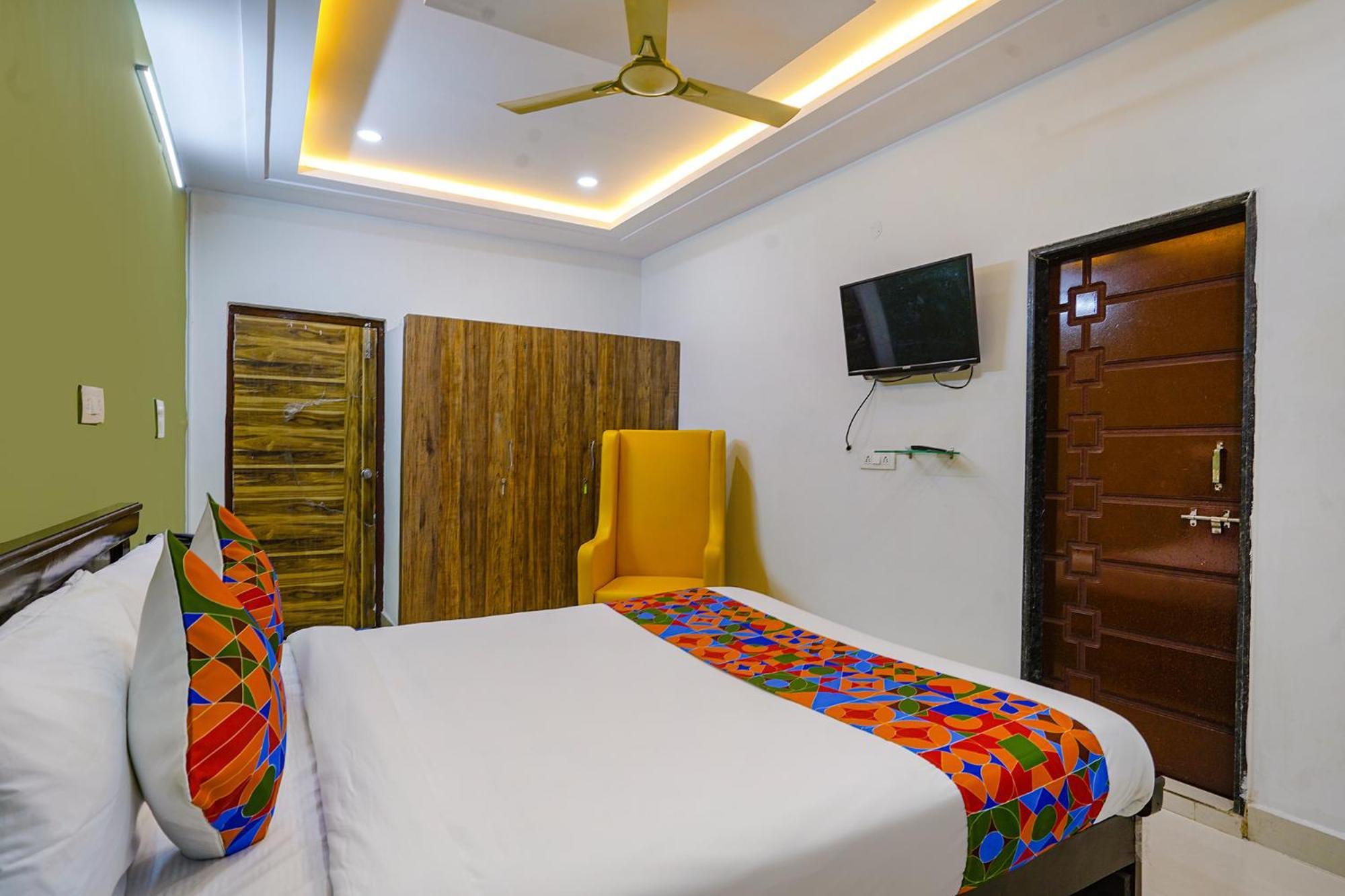 Hotel Fabhotel Cozy Hyderabad