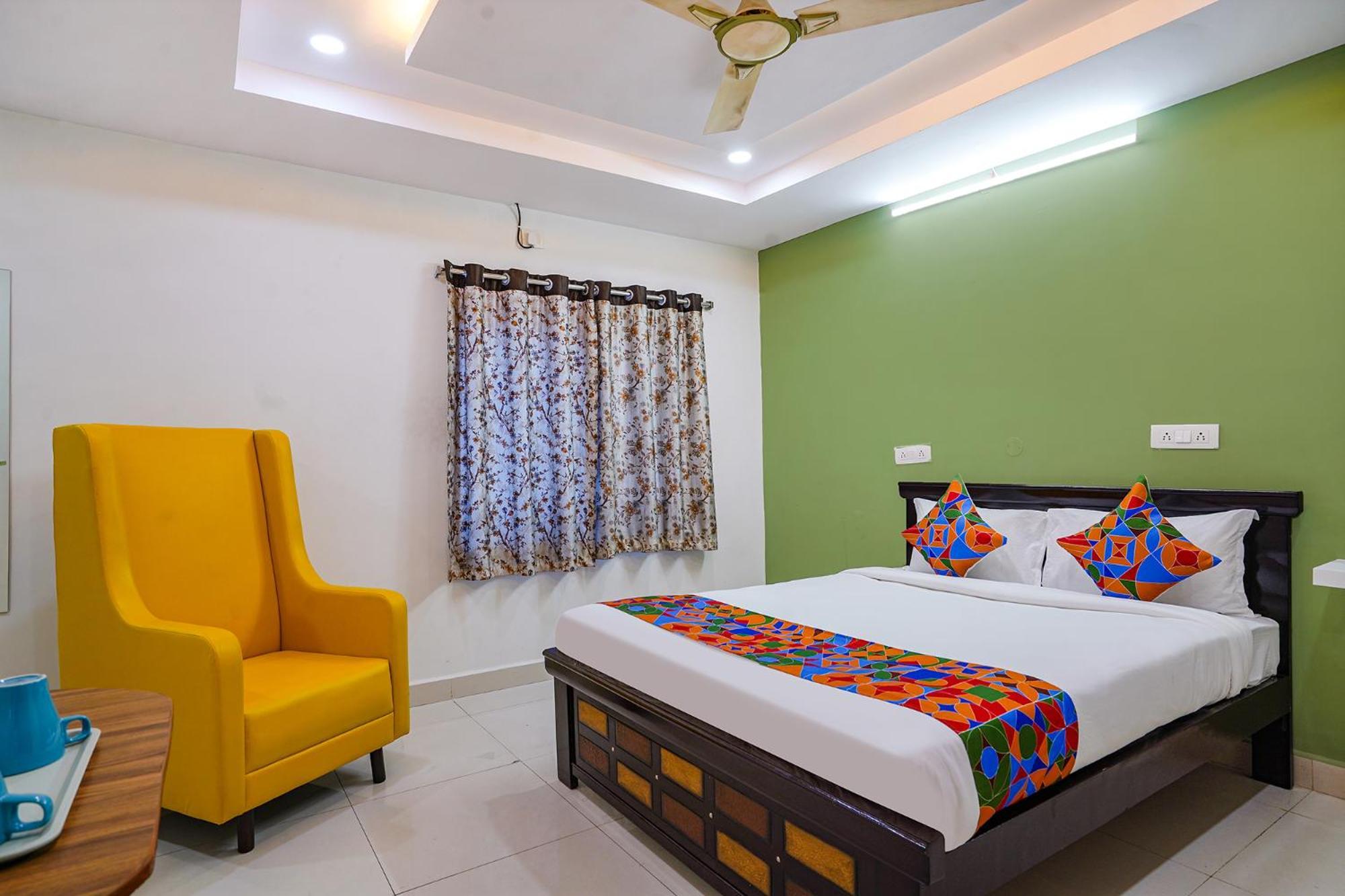 Hotel Fabhotel Cozy 3*