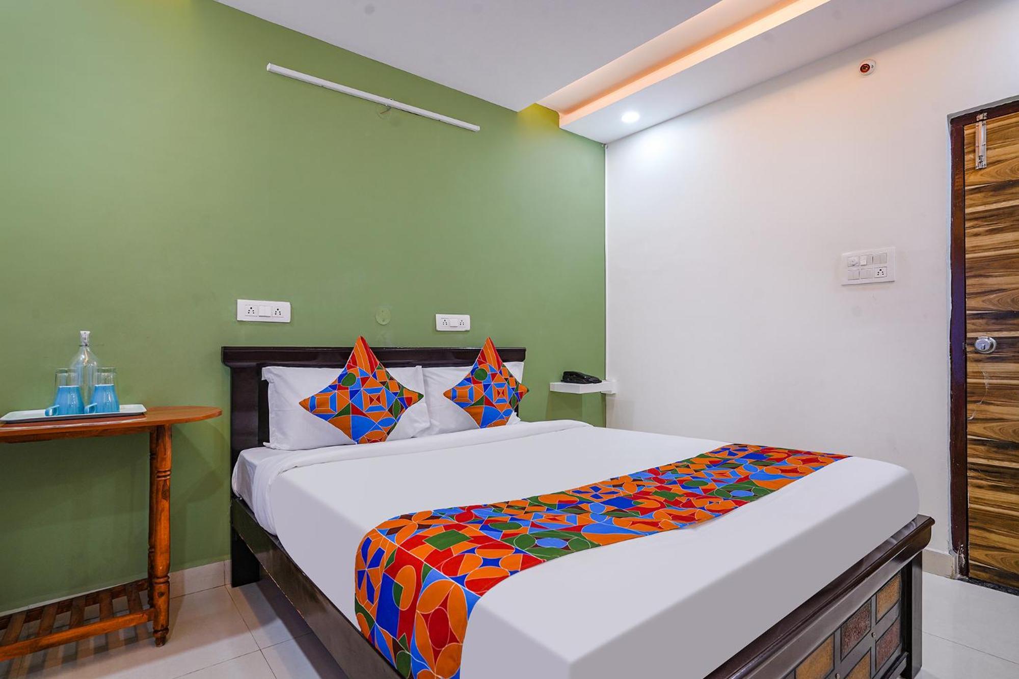 Hotel Fabhotel Cozy Hyderabad