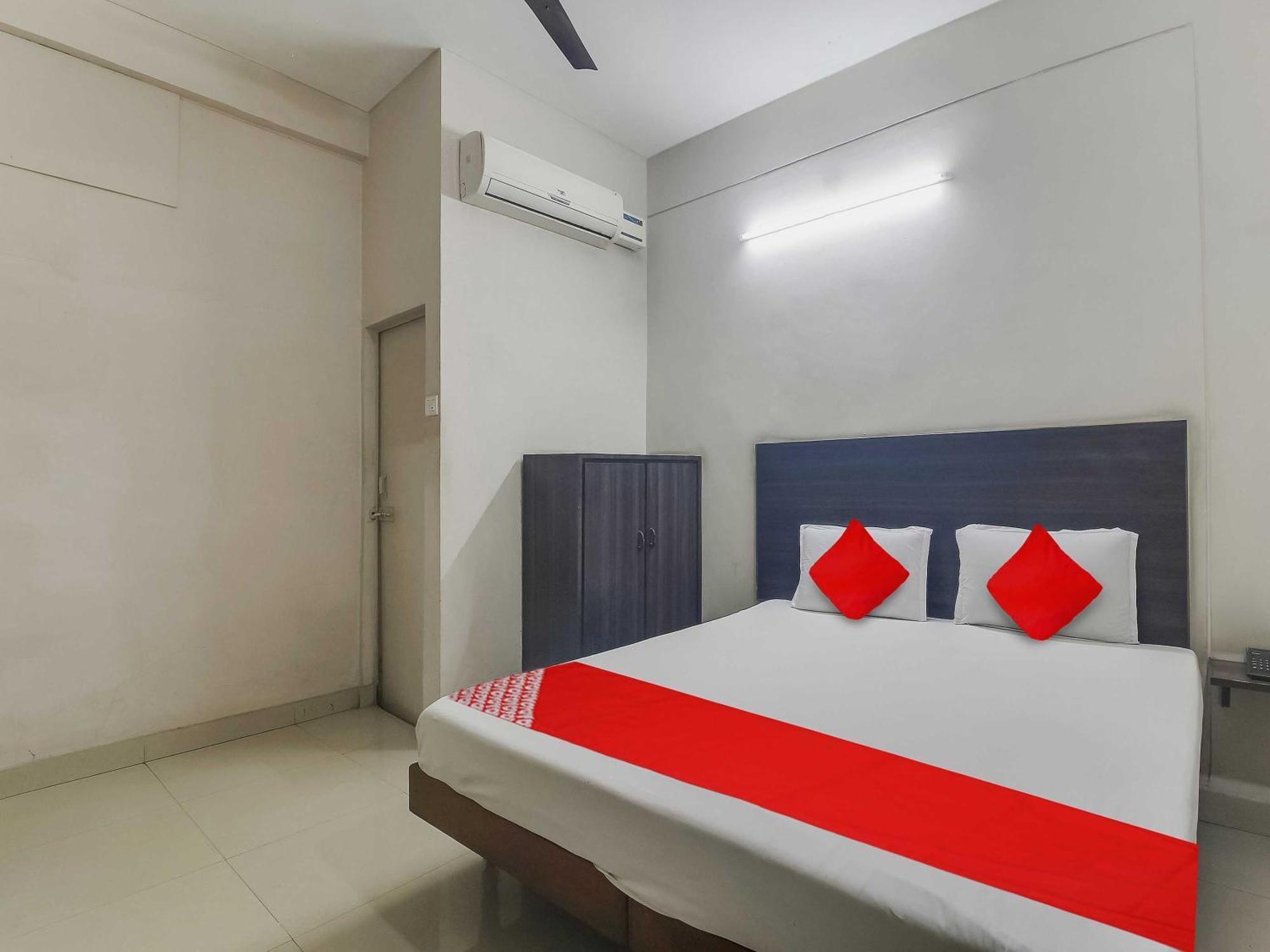 O Bharat Hotel