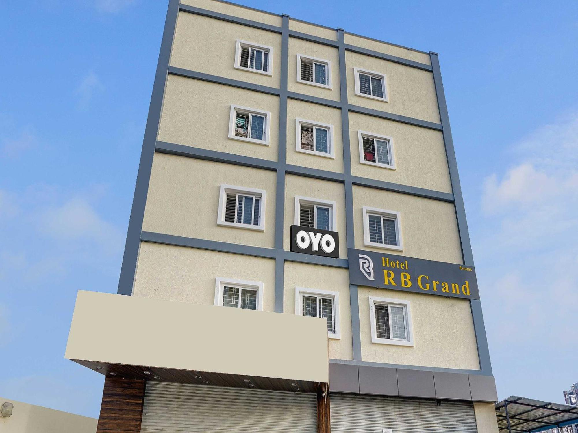 Collection O Rb Grand @ Kompally Hotel