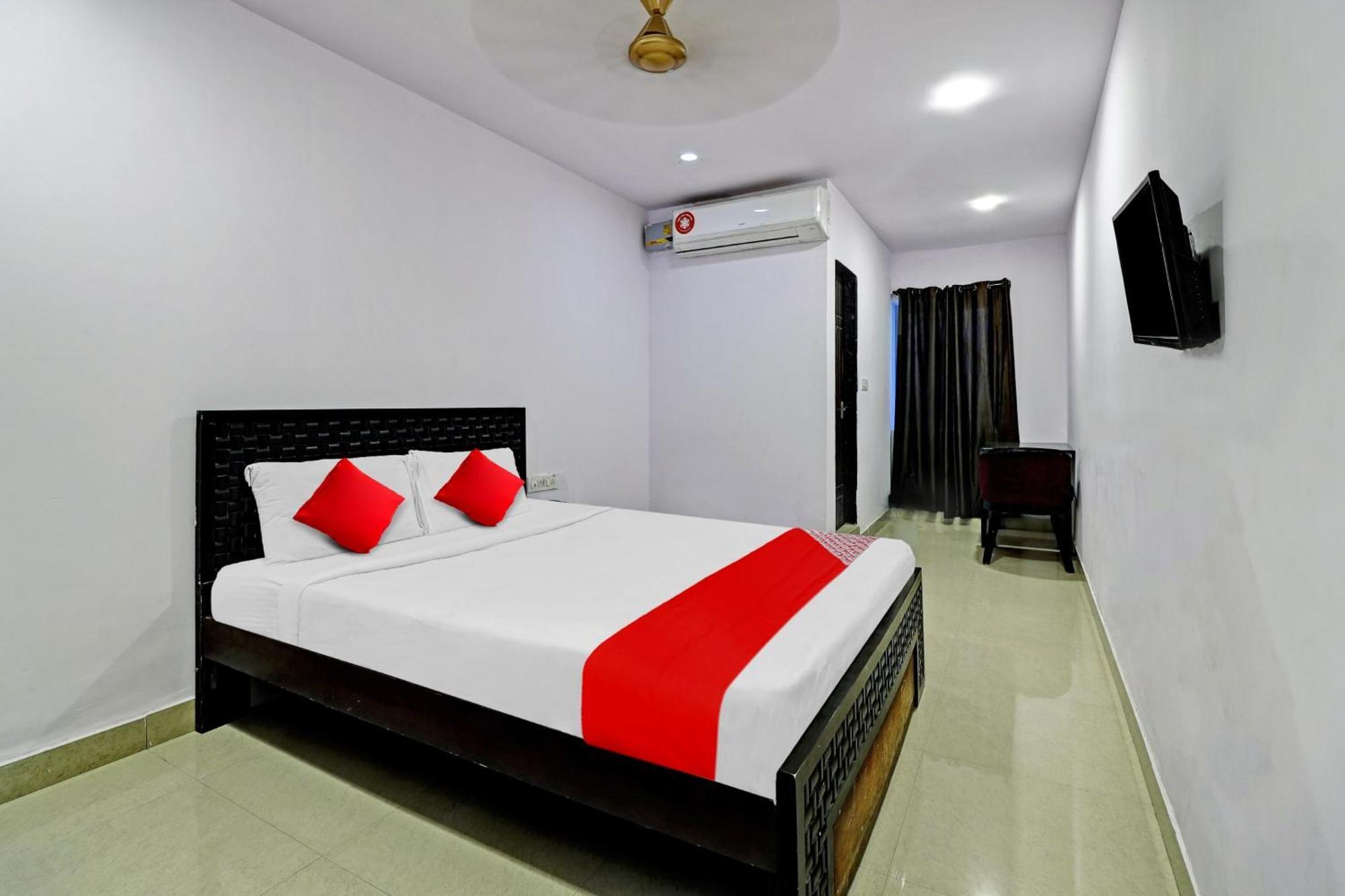 Hotel Oyo 18341 Flagship Metro International