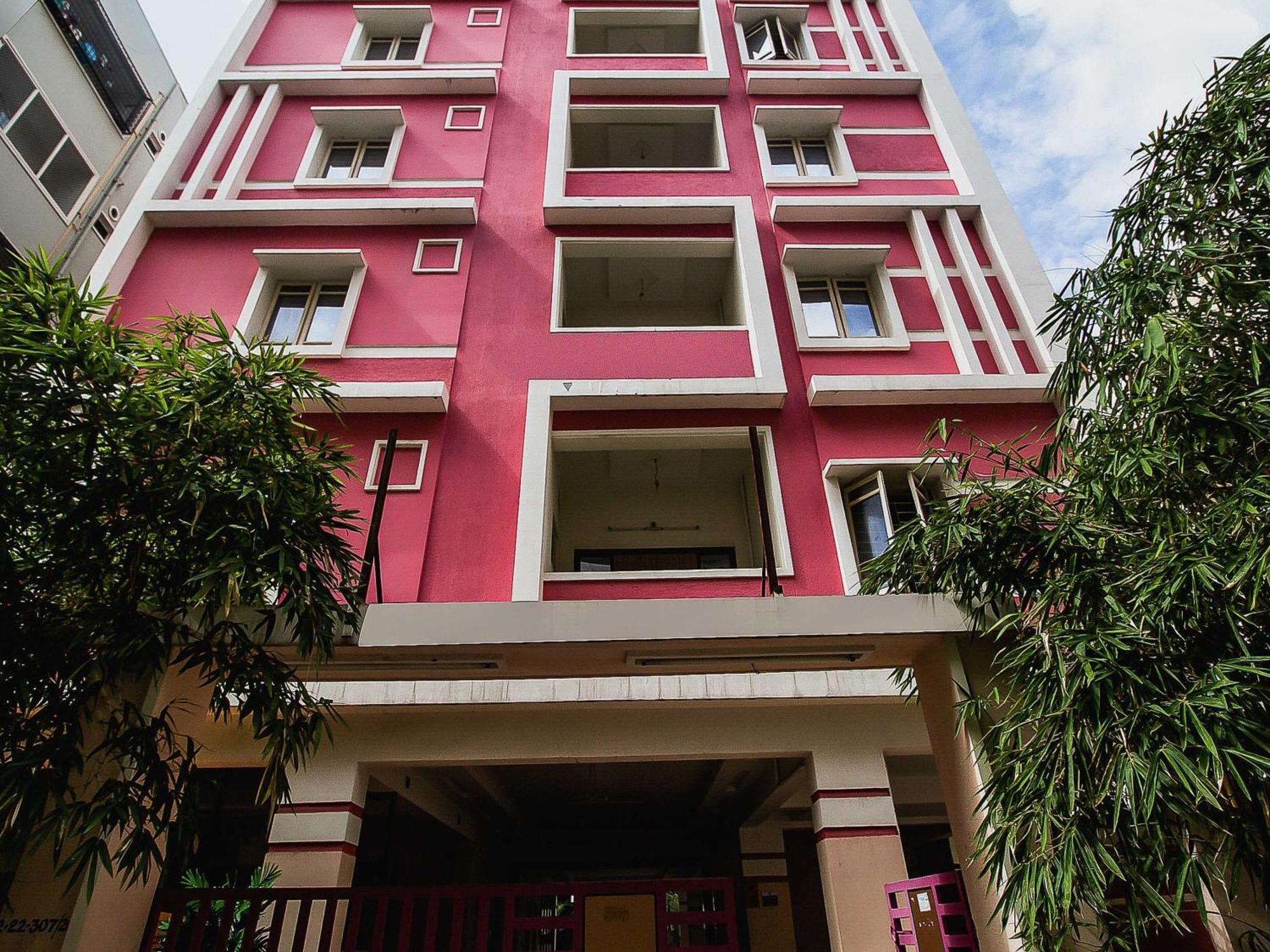 Hotel O Hillside Kukatpally