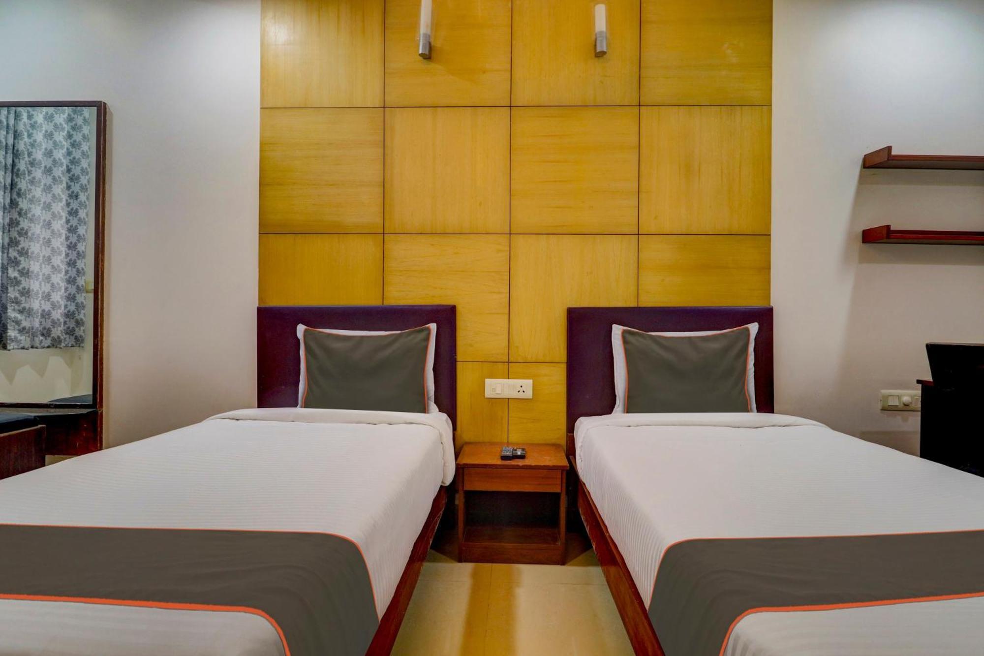 Hotel Capital O Qualia Heights Madhapur Beside Cyber Tower 3*