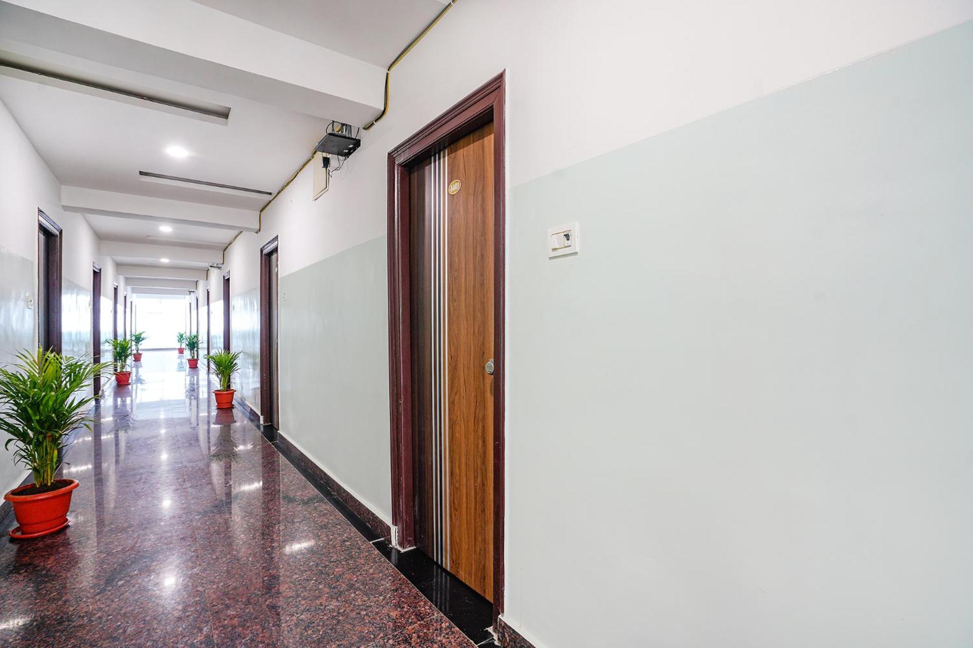Fabhotel Sri Karthikeya Grand - Nr Nexus Mall, Kukatpally Hotel