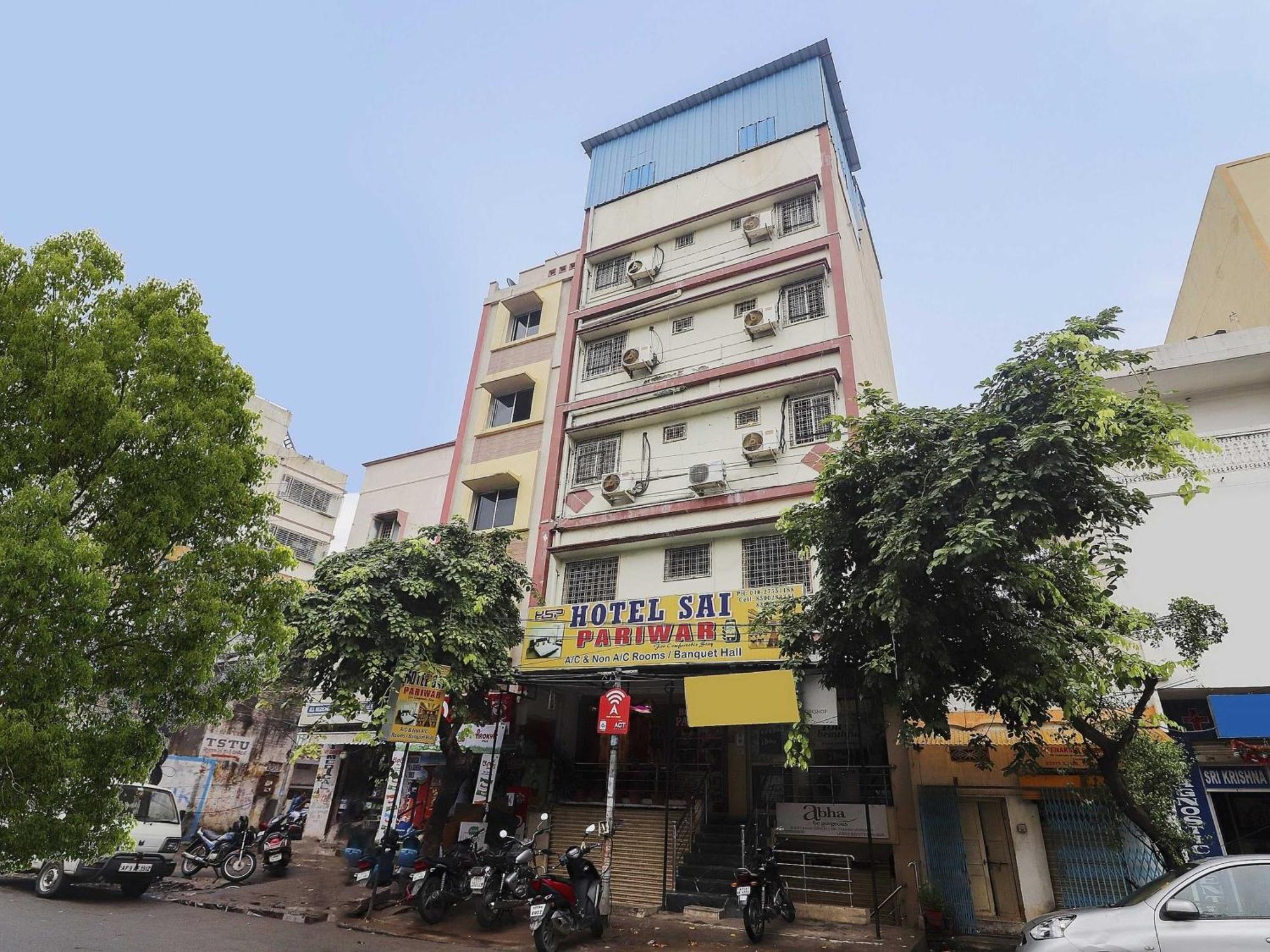 Hotel O Sai Pariwar Near Snow World Hyderabad