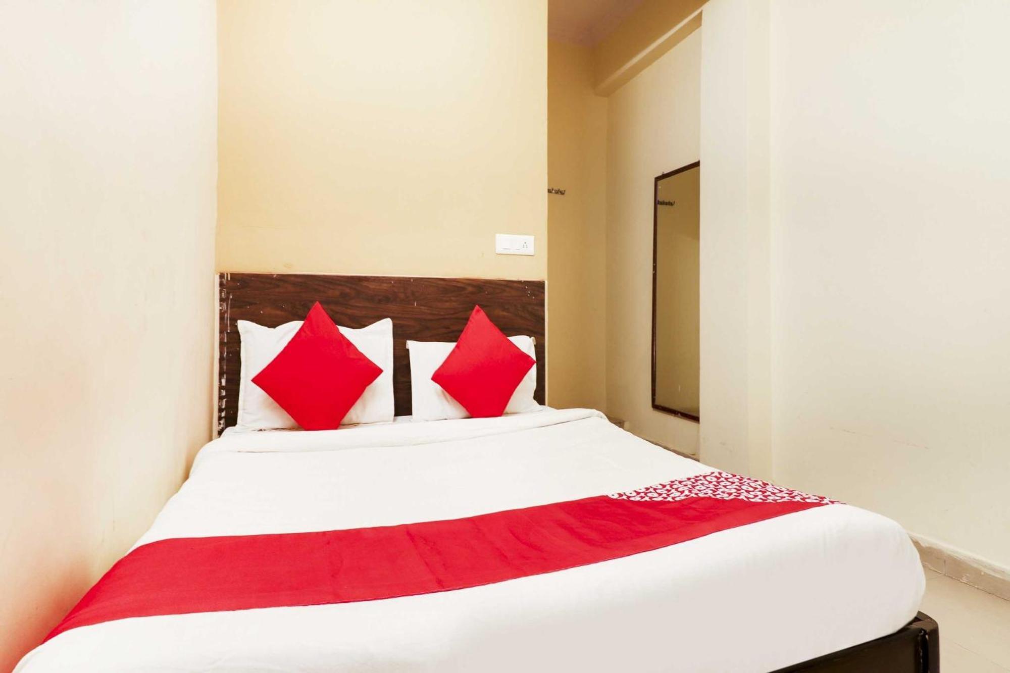 O Sai Pariwar Near Snow World 4*