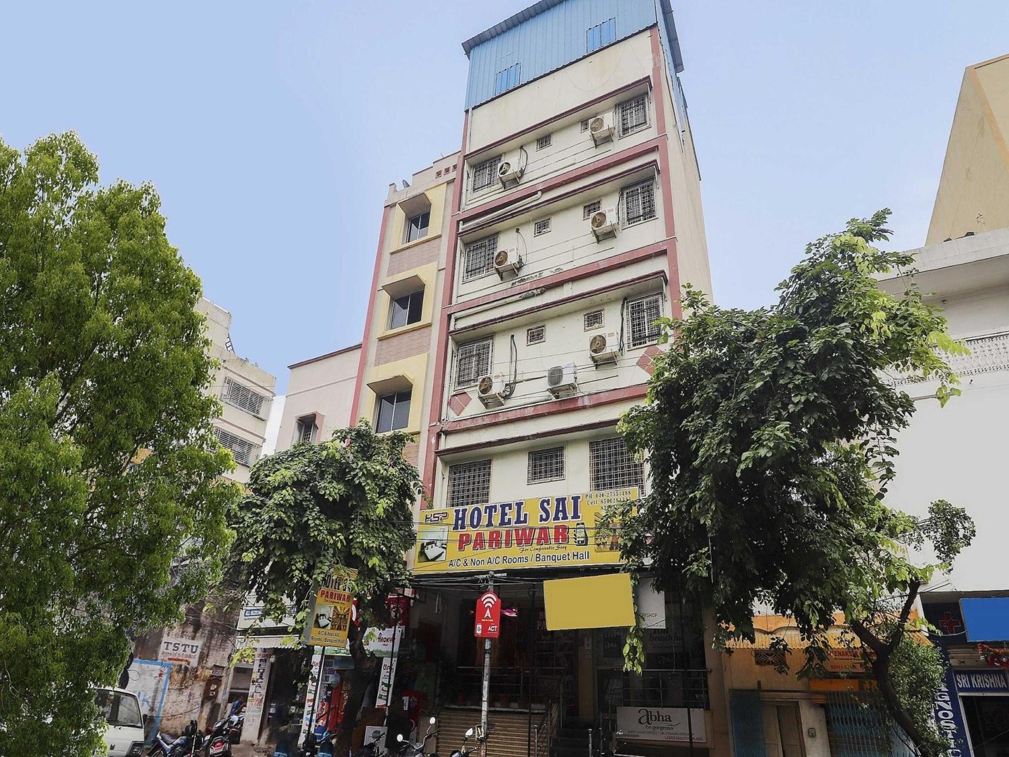 O Sai Pariwar Near Snow World Hotel