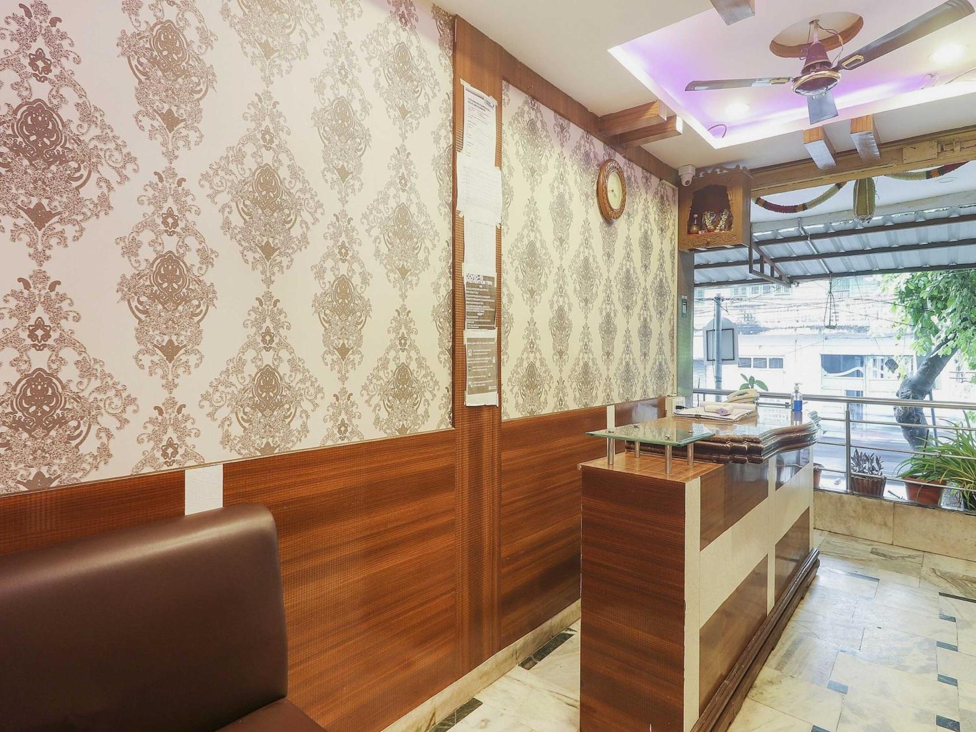Hotel O Sai Pariwar Near Snow World Hyderabad