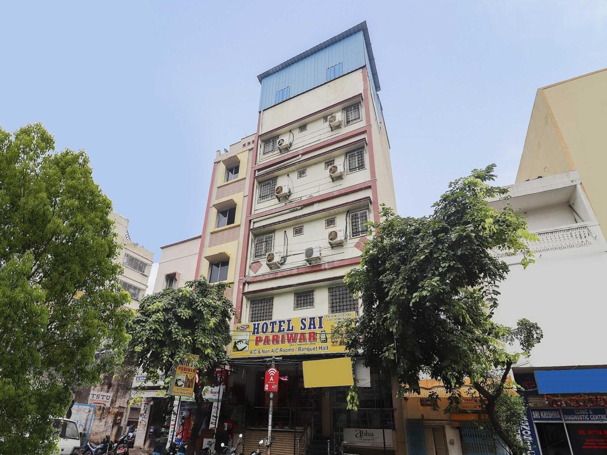 O Sai Pariwar Near Snow World Hotel