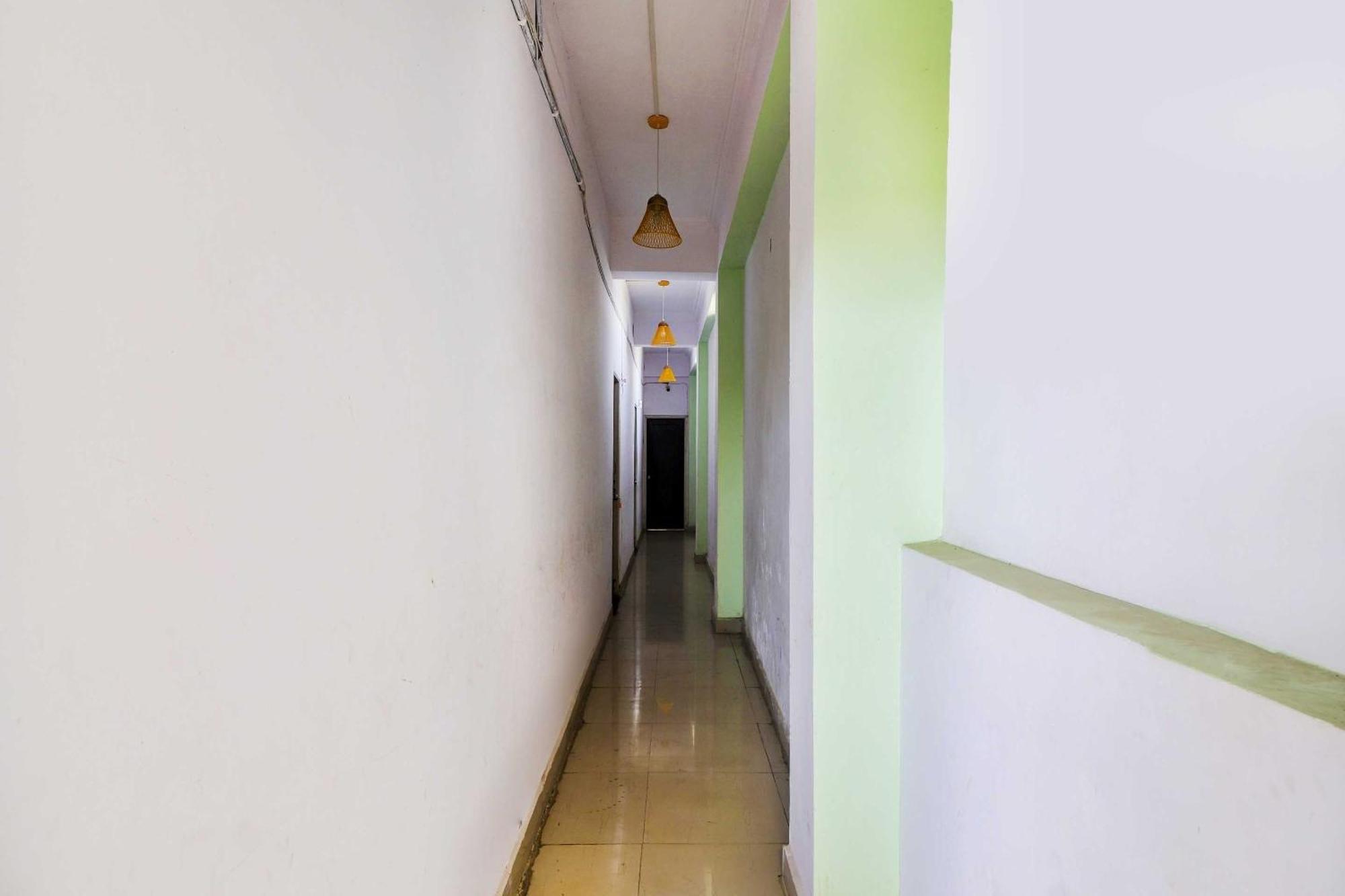 Hotel Oyo Flagship Ocean Luxury 3*