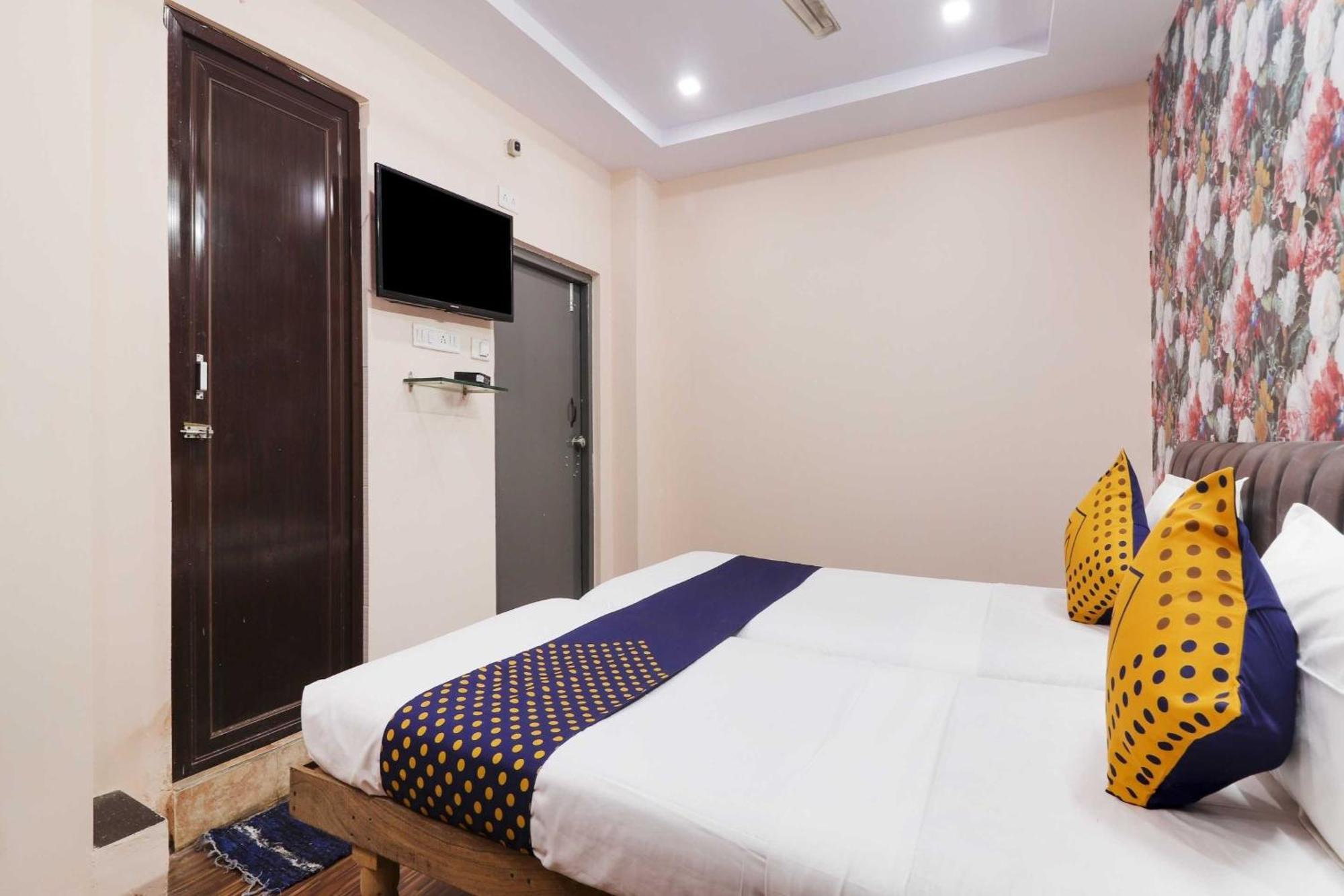 O 74966 Shree Amardeep Hotel Hyderabad