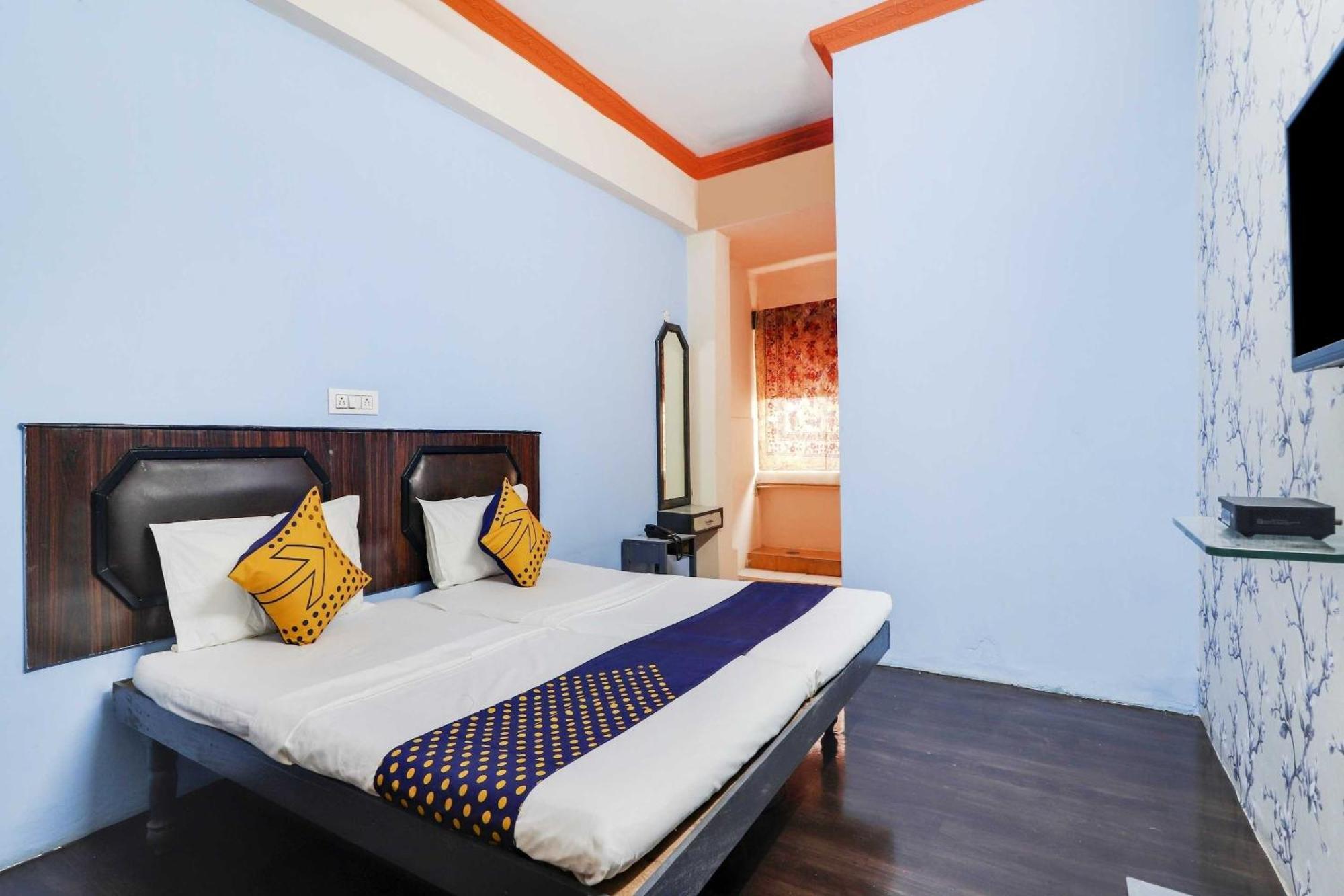 O 74966 Shree Amardeep Hotel 2*