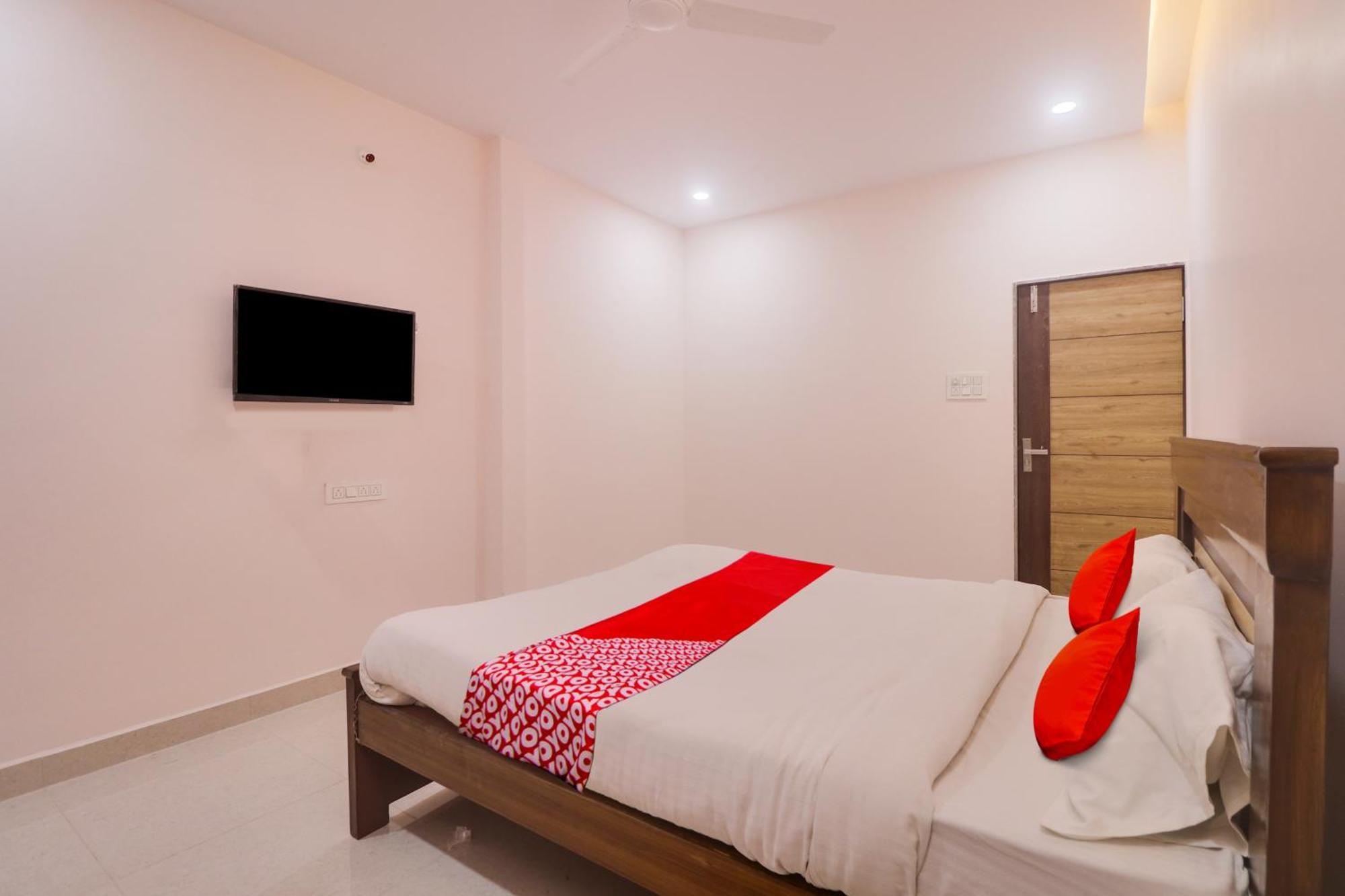 O Hanuma Resdiceny Hotel Hyderabad
