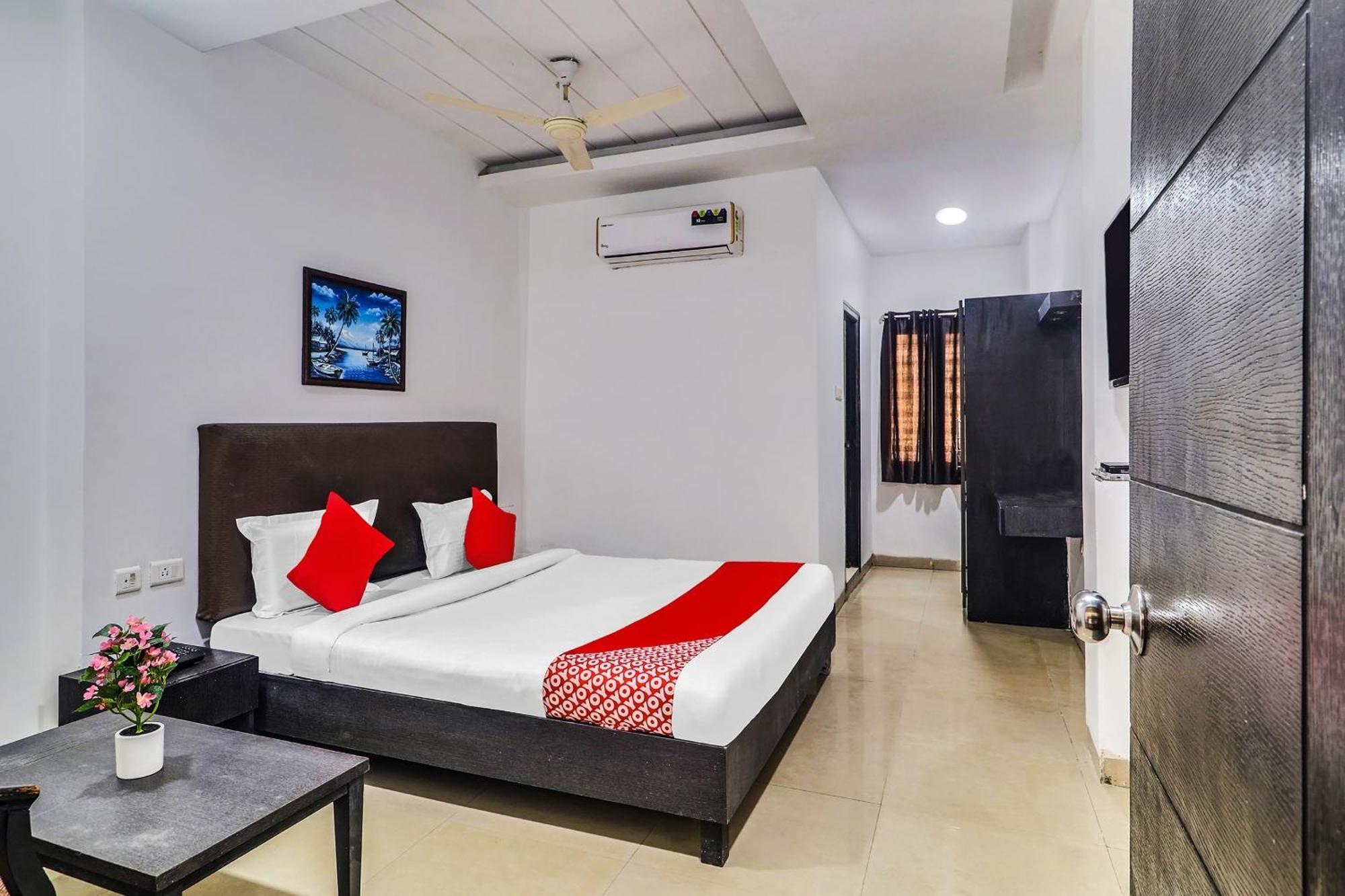 Hotel Super O Qualia Dilsukhnagar Near Dilsukhnagar Metro Station 4*