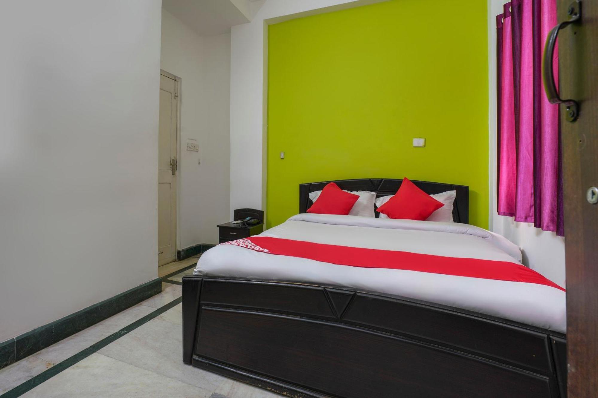 O Hill Street Service Near Gvk One Mall 3*