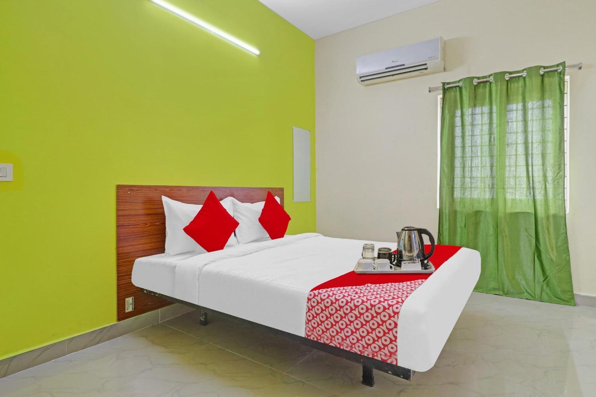 Super Collection O Elite Near Habsiguda Metro Station