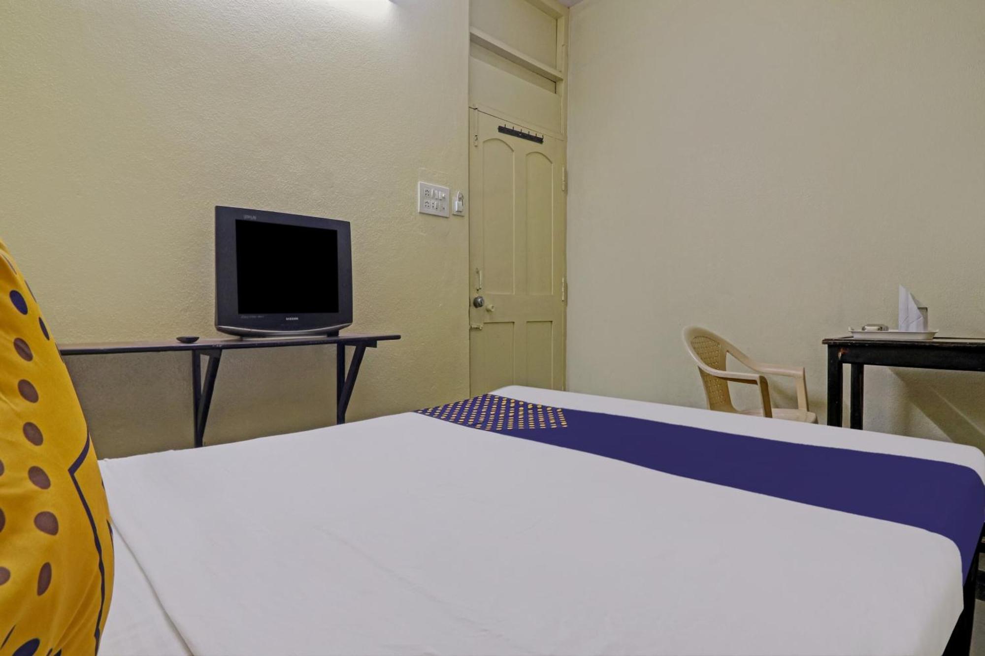 Spot On Kanha Residency Near Birla Mandir 2*