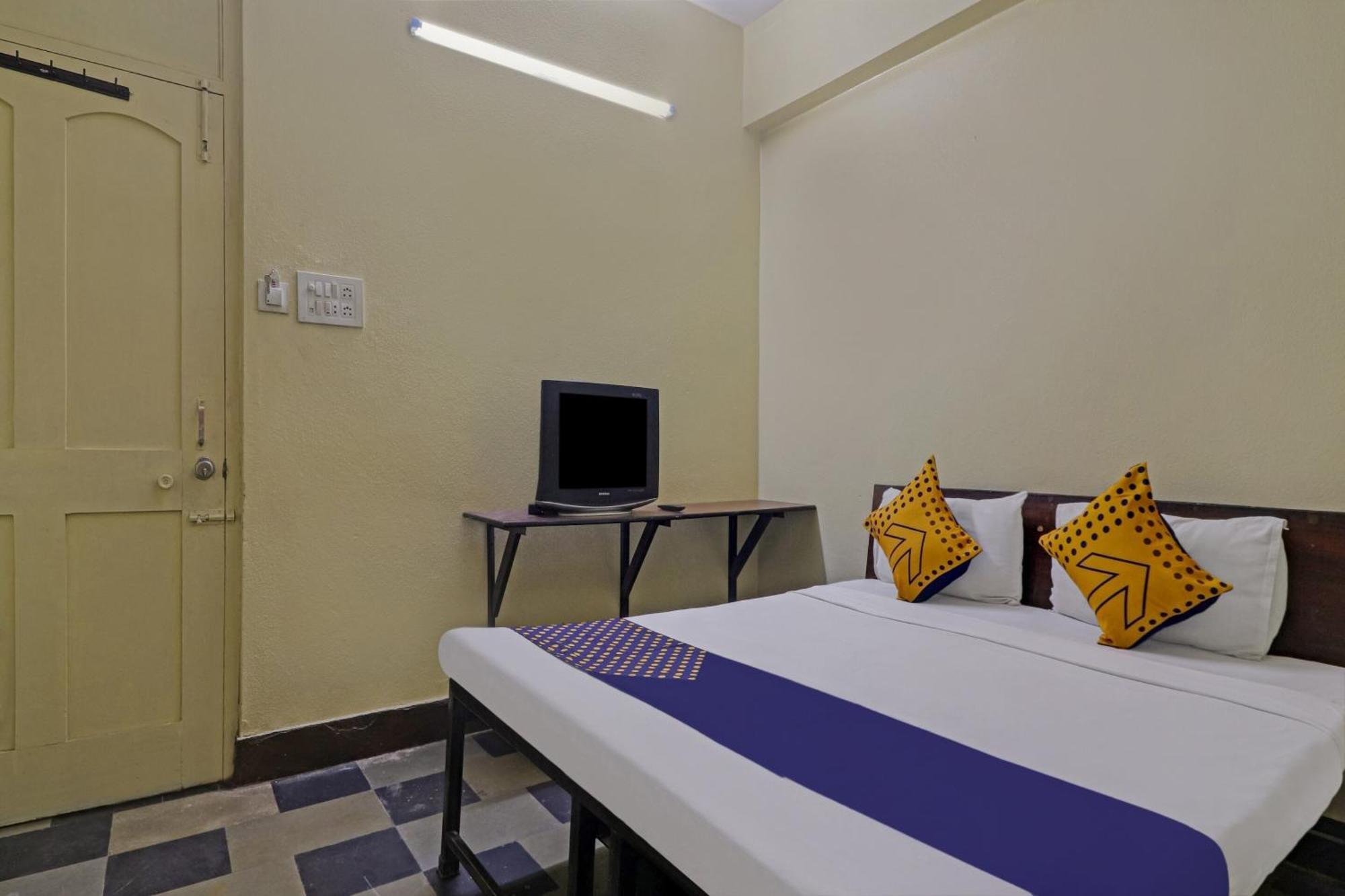 Spot On Kanha Residency Near Birla Mandir