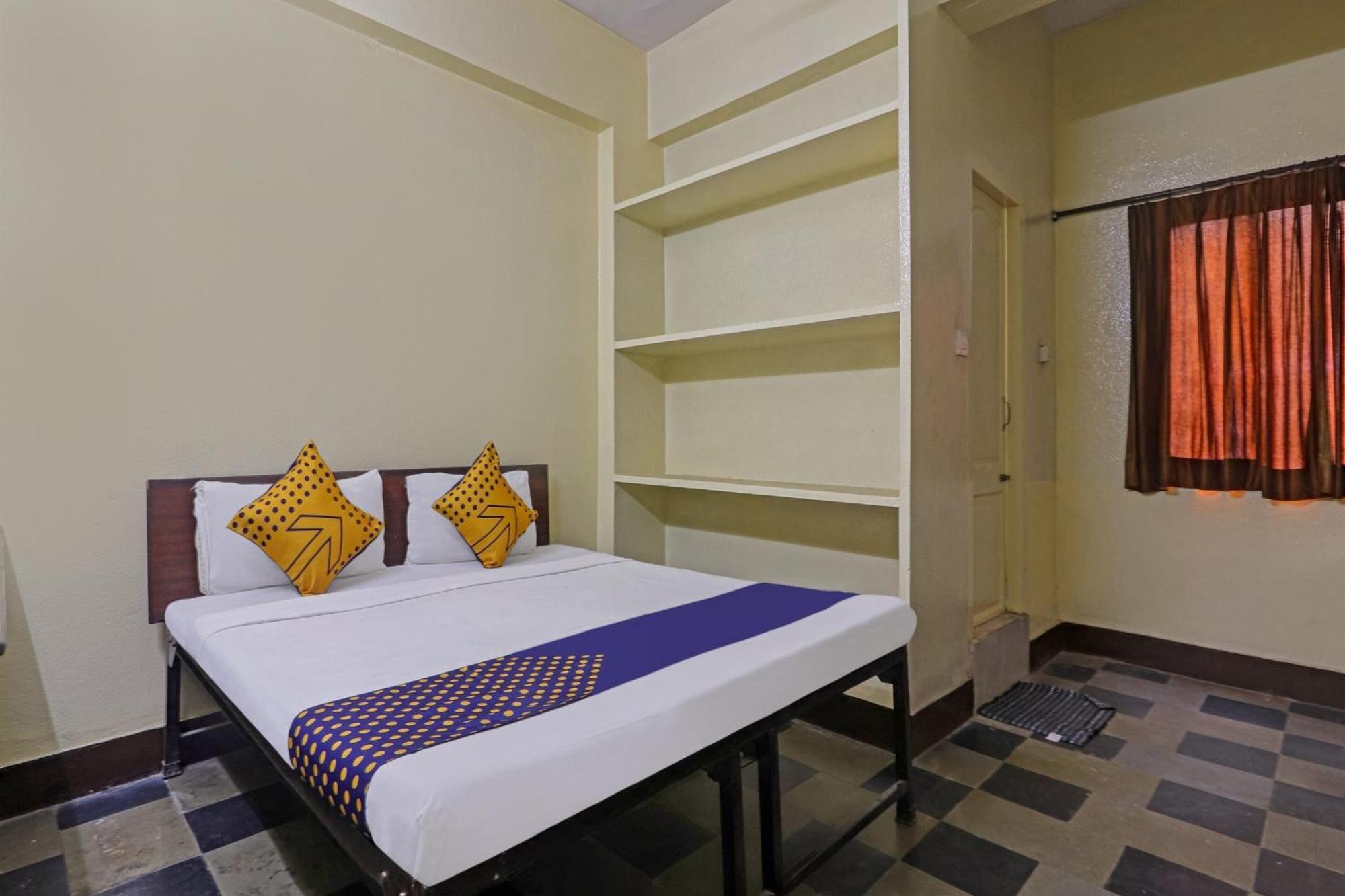 Hotel Spot On Kanha Residency Near Birla Mandir Hyderabad