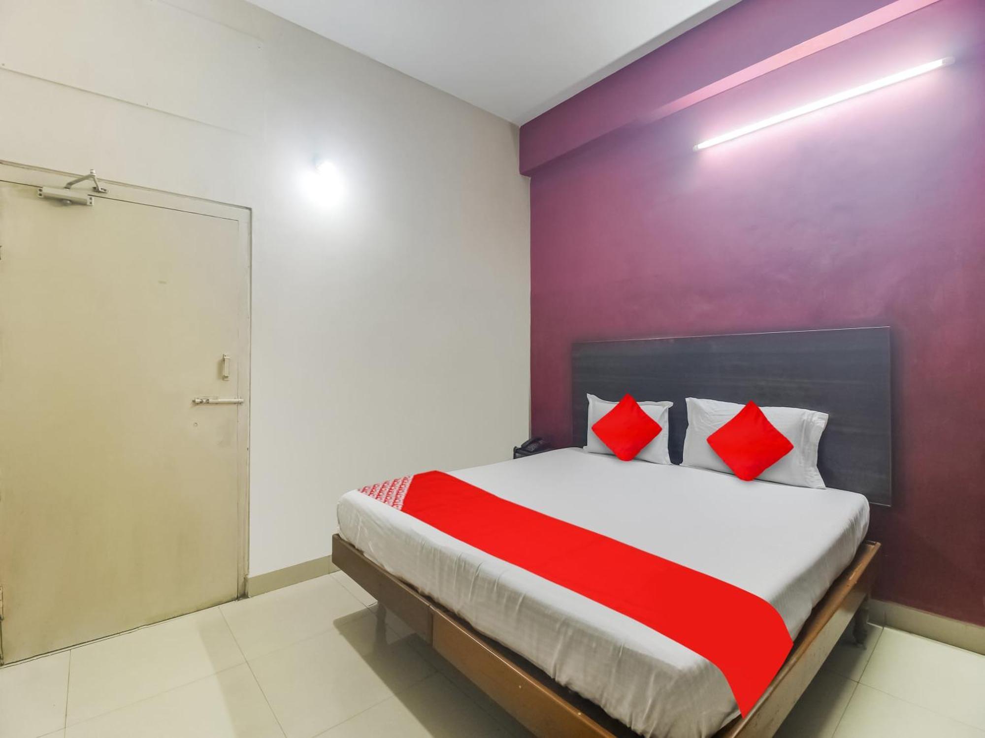 Hotel O Bharat