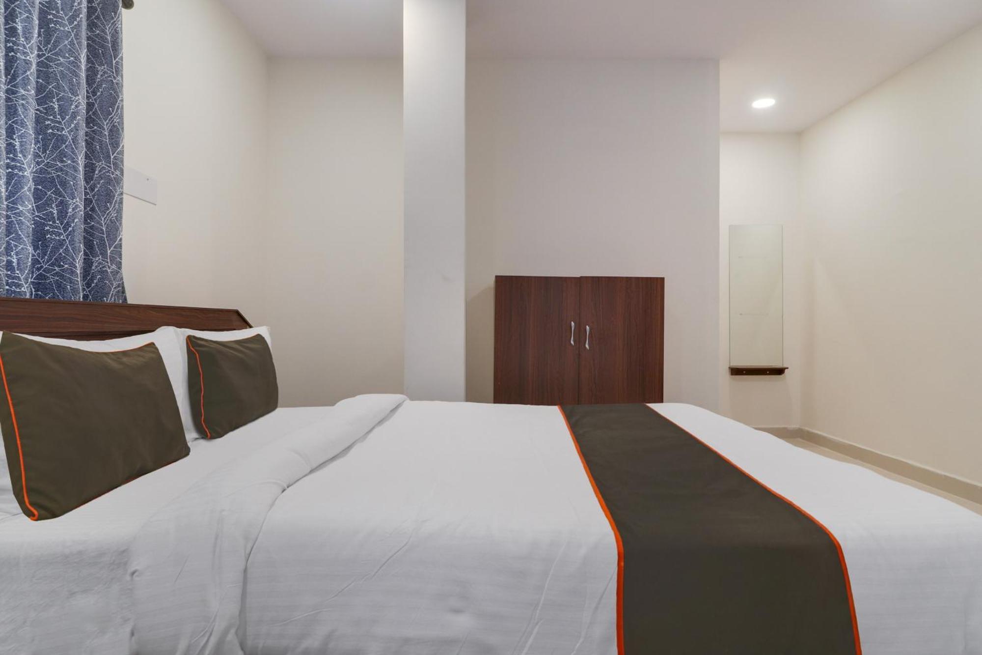 Collection O Virat Grand Hotel