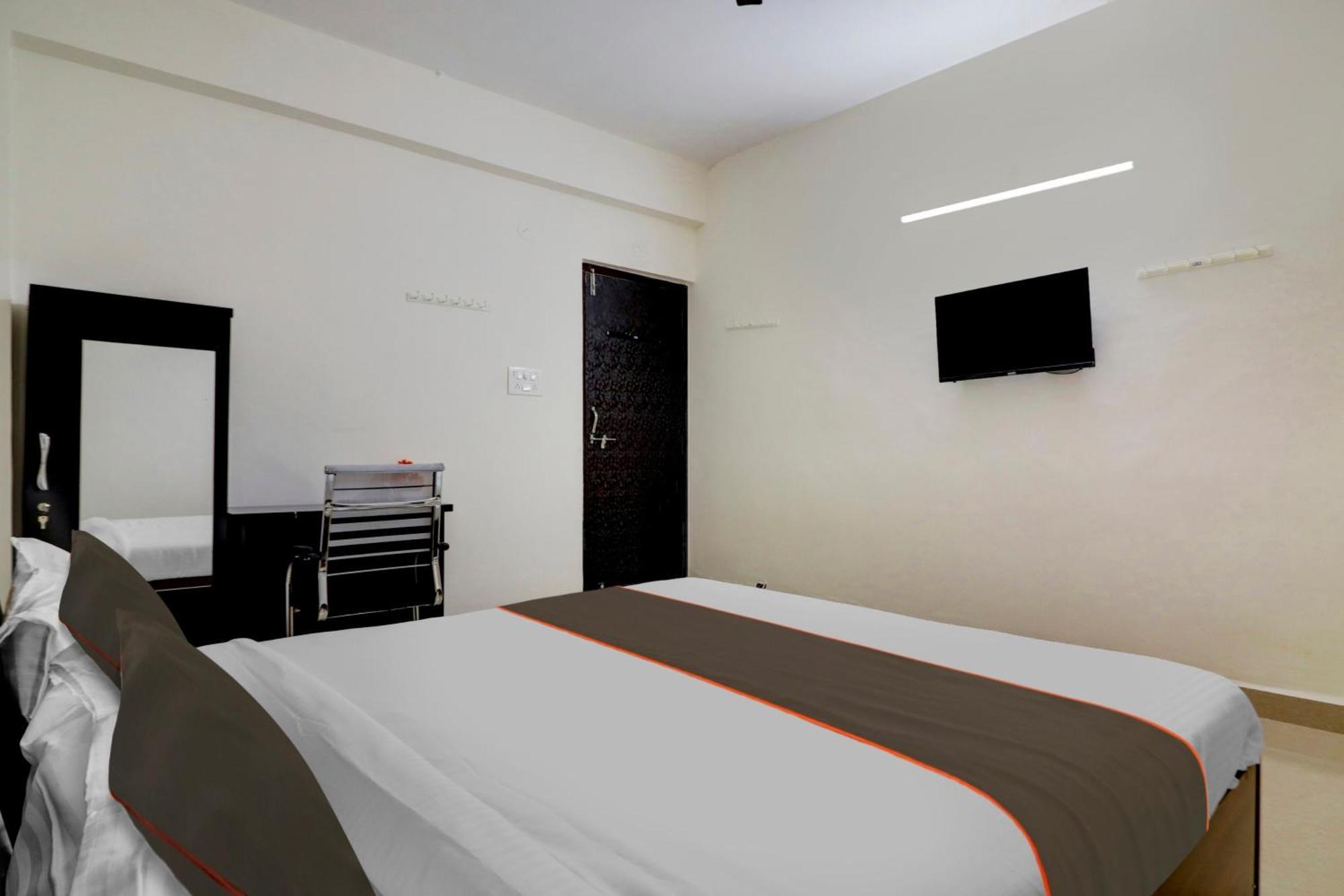Capital O S V Residency Nalagandla Hotel Hyderabad