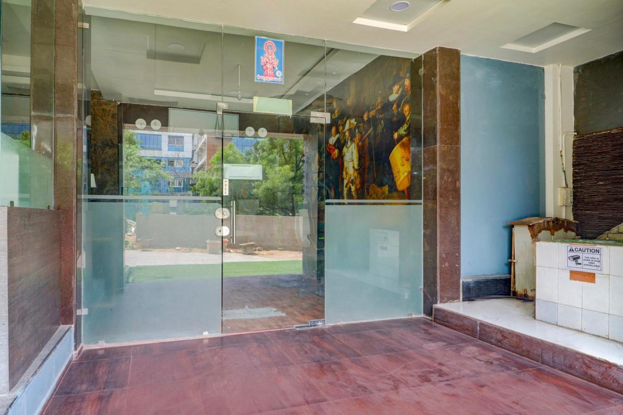 Capital O Qualia Heights Madhapur Beside Cyber Tower 3* Hyderabad