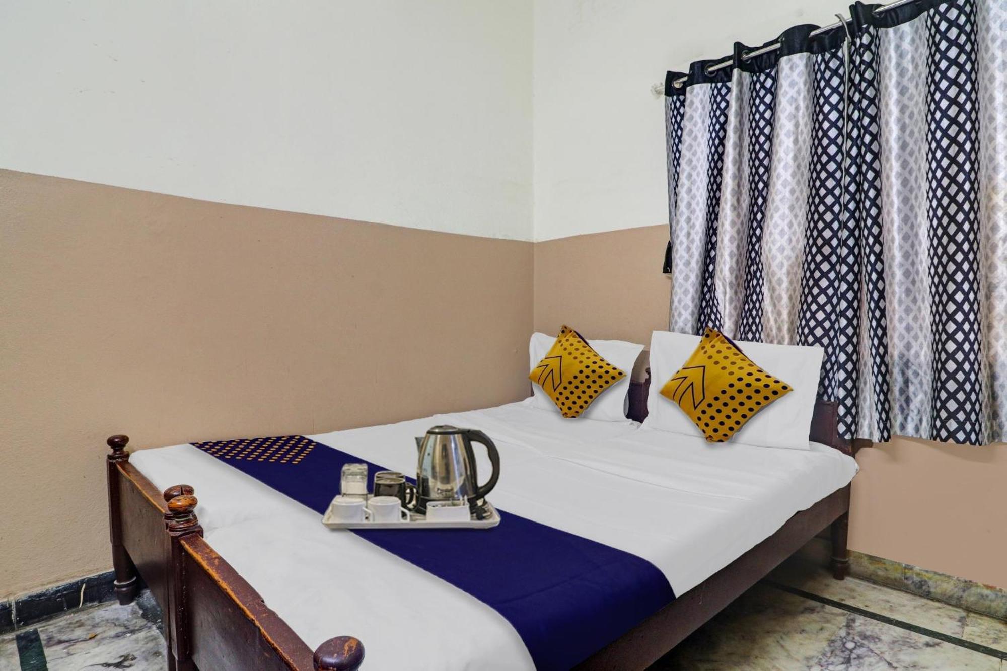 Hotel Spot On Sri Sai Lohith Near Secunderabad Railway Station 2*